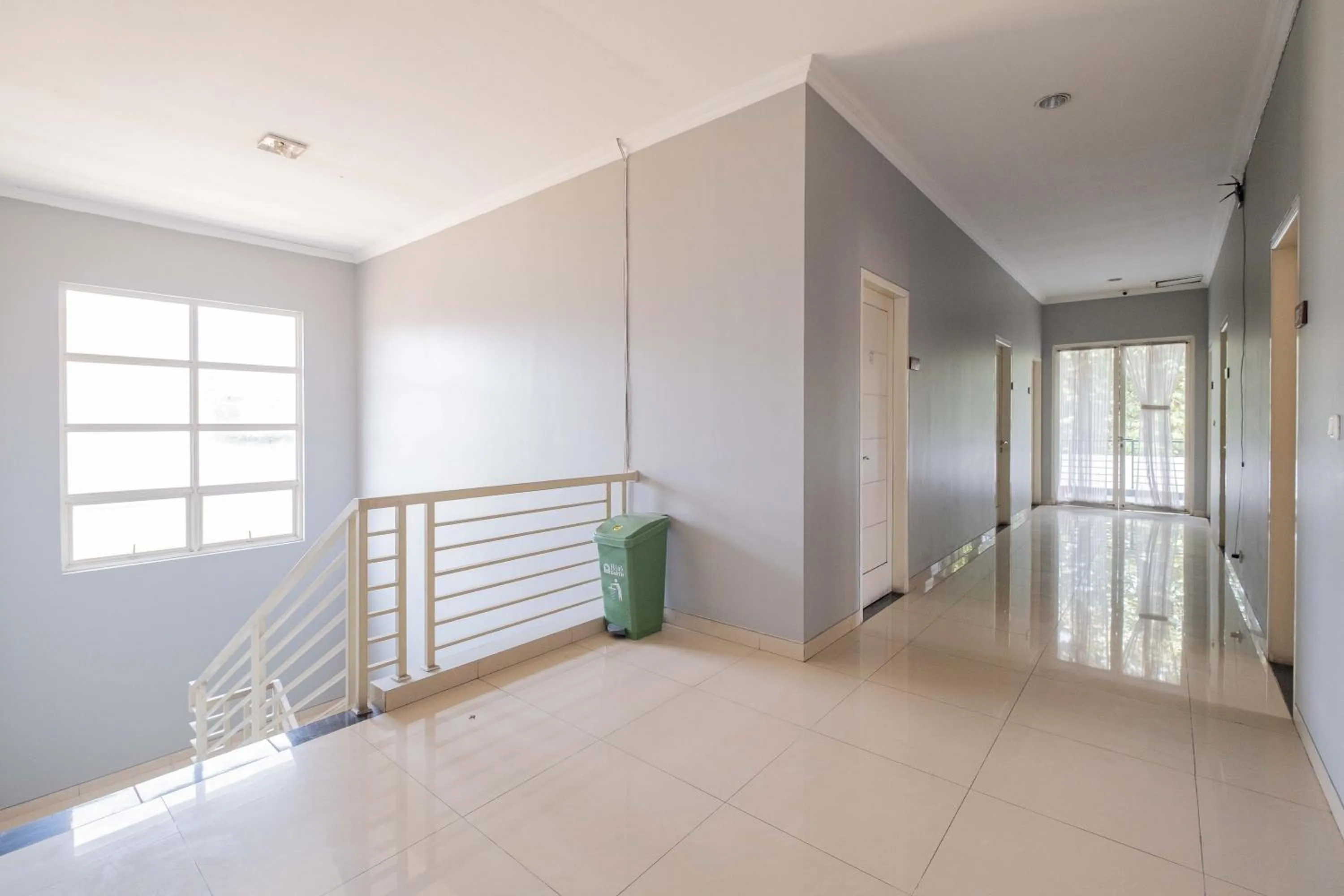 Property building in Urbanview Hotel Stariez Karawaci Tangerang by RedDoorz