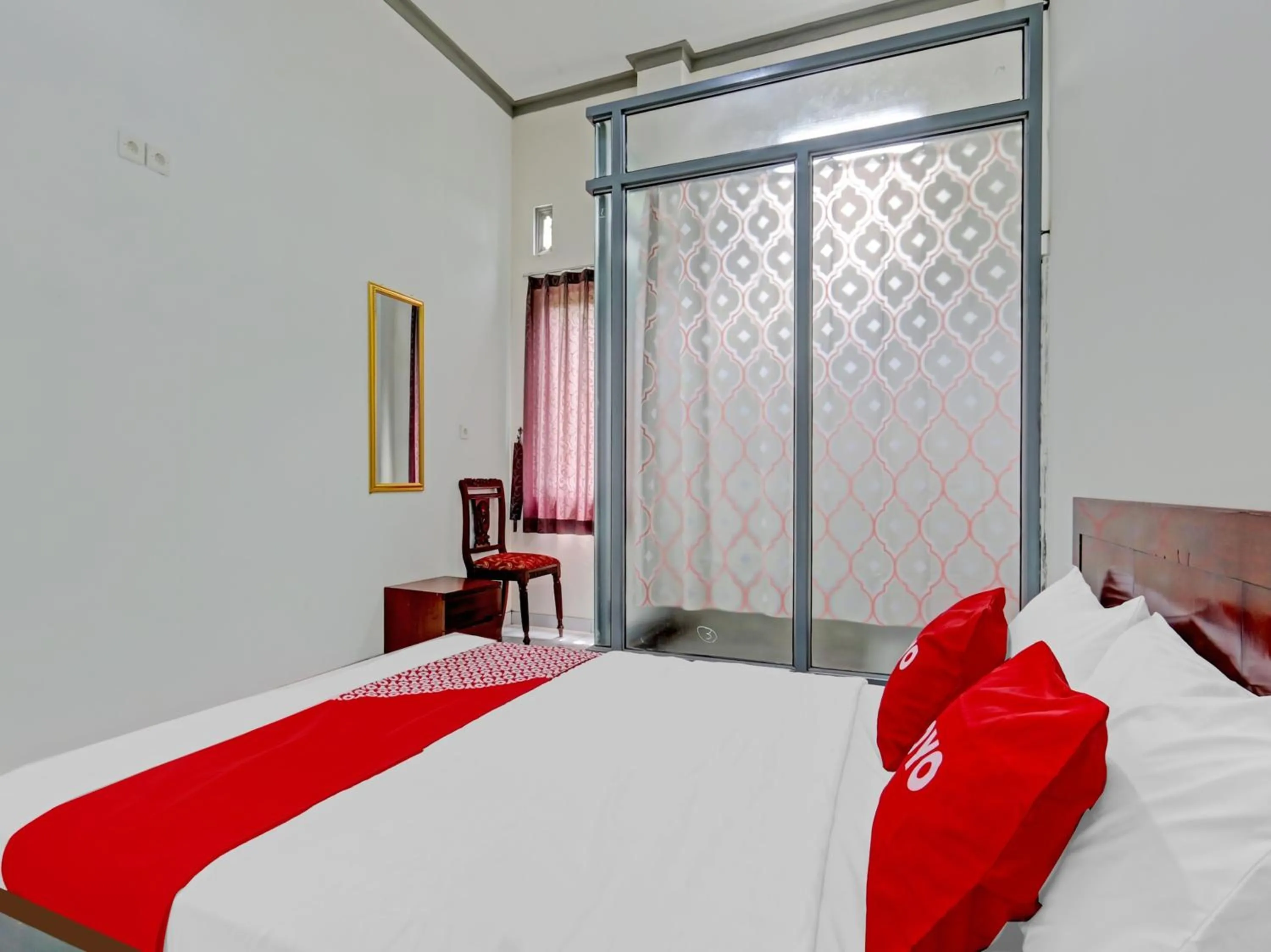 Bedroom in OYO 90517 Homestay Wonosobo Asri