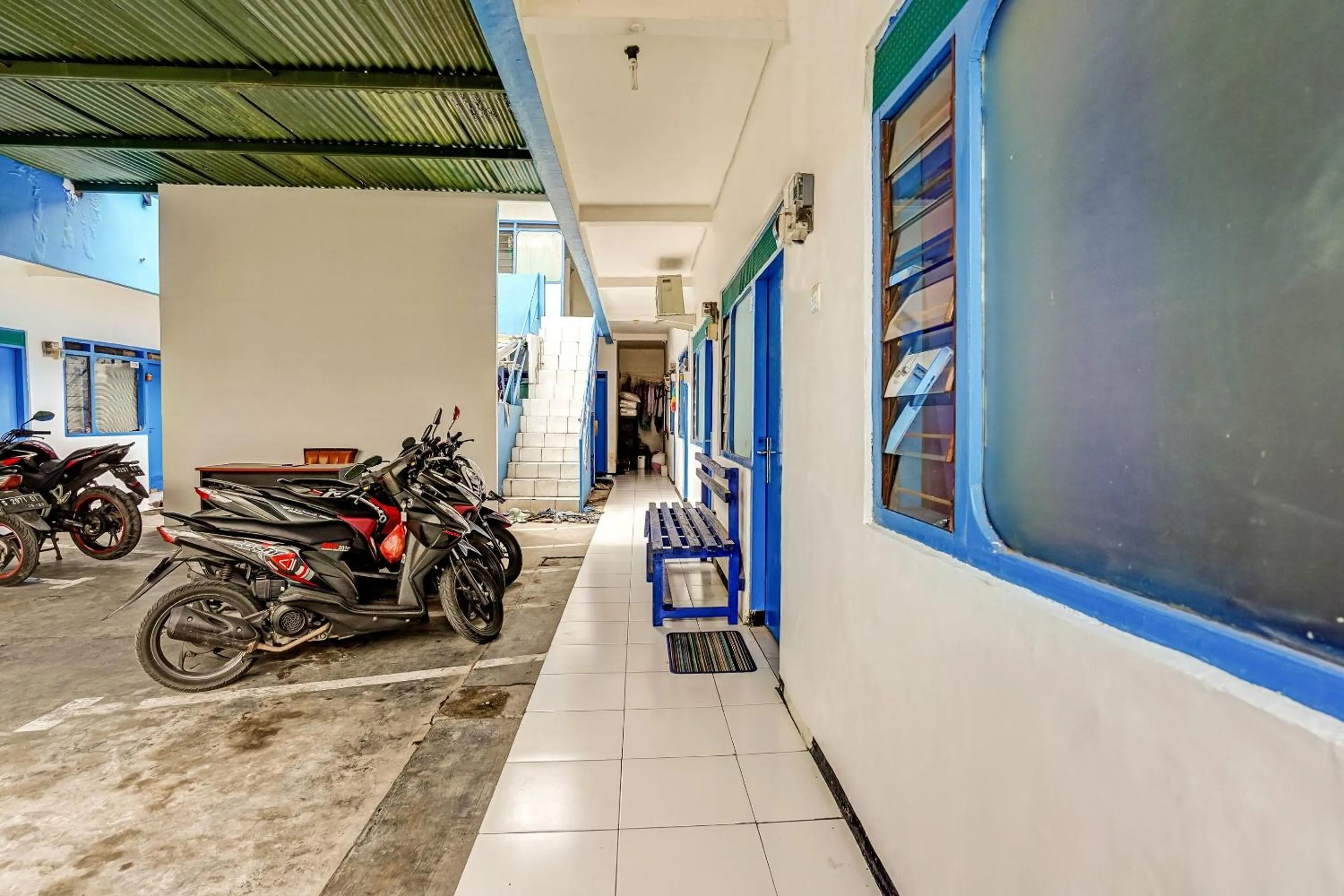 Lobby or reception in OYO Life 90523 Homestay Jenggolo
