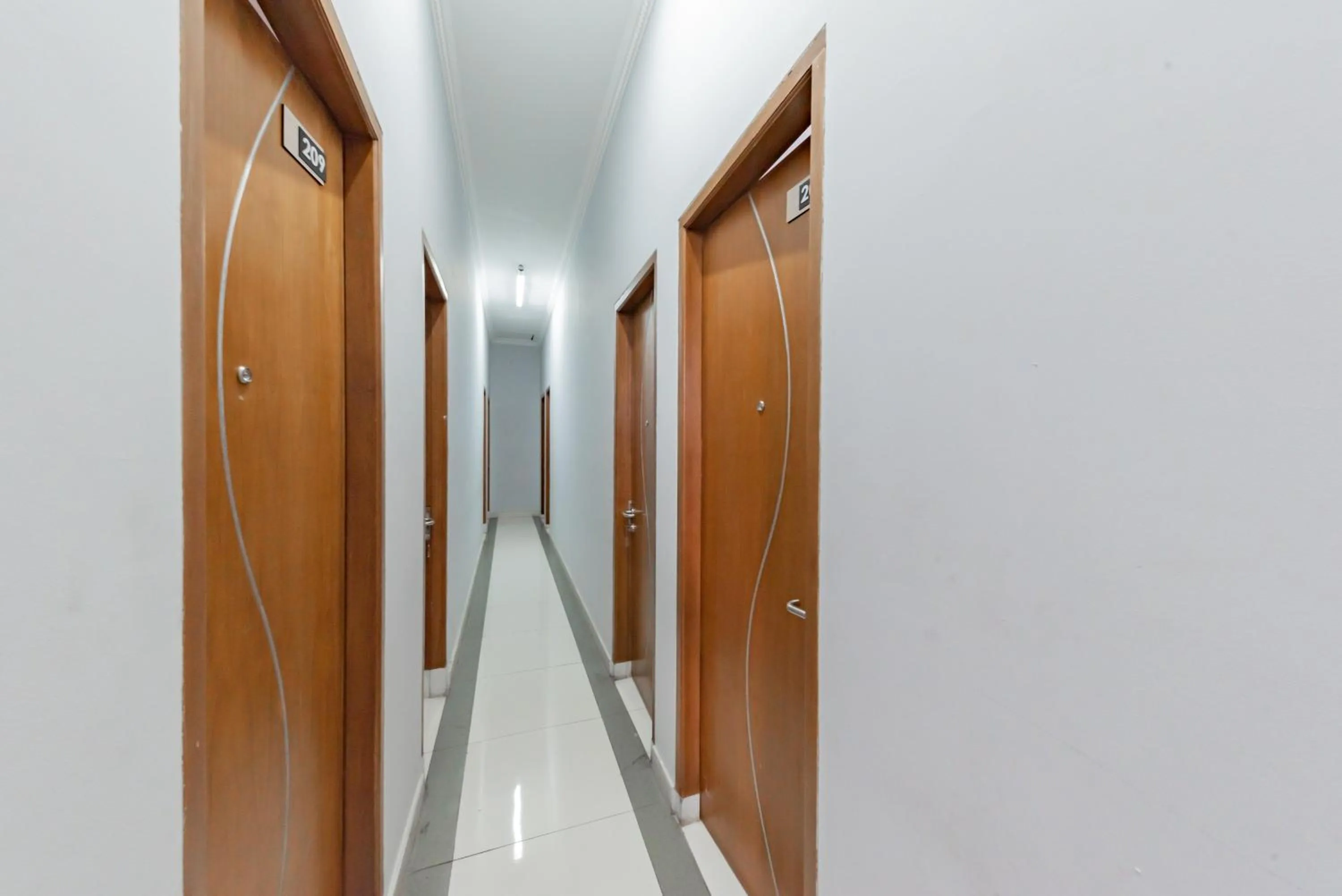 Property building in RedDoorz at Kandaga 80 near Stadium Arcamanik