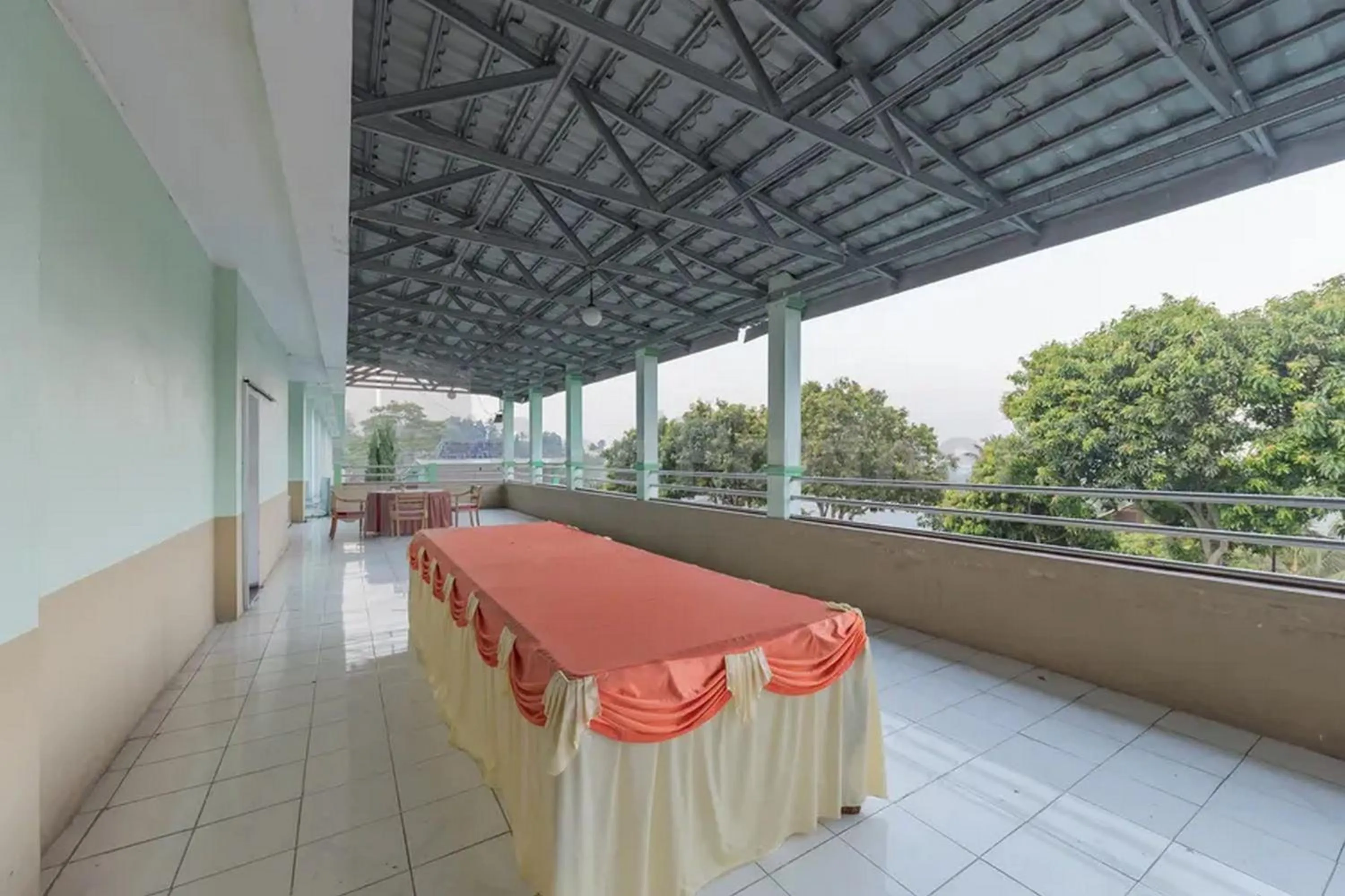 Balcony/Terrace in Hotel Ayong Linggarjati Kuningan Mitra RedDoorz