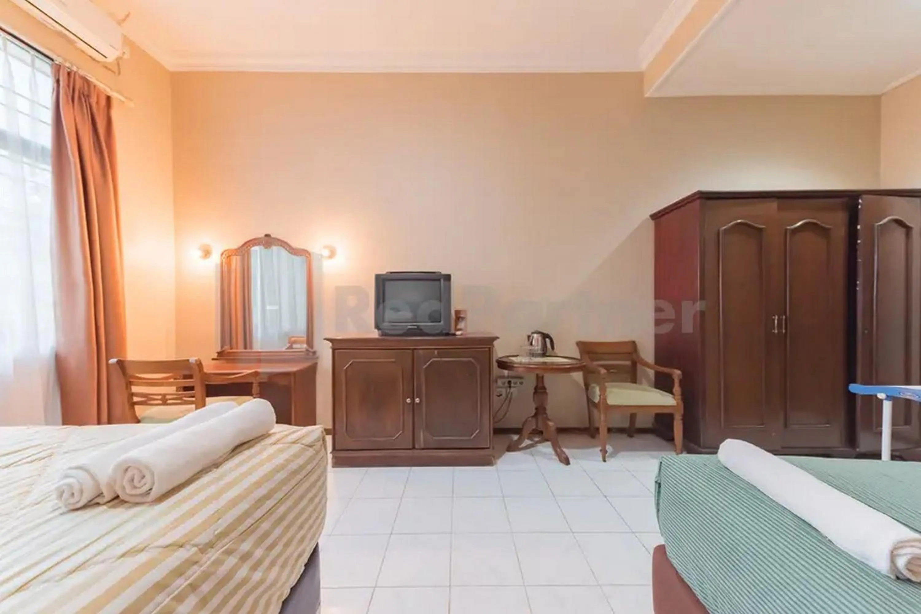 Bed in Hotel Ayong Linggarjati Kuningan Mitra RedDoorz