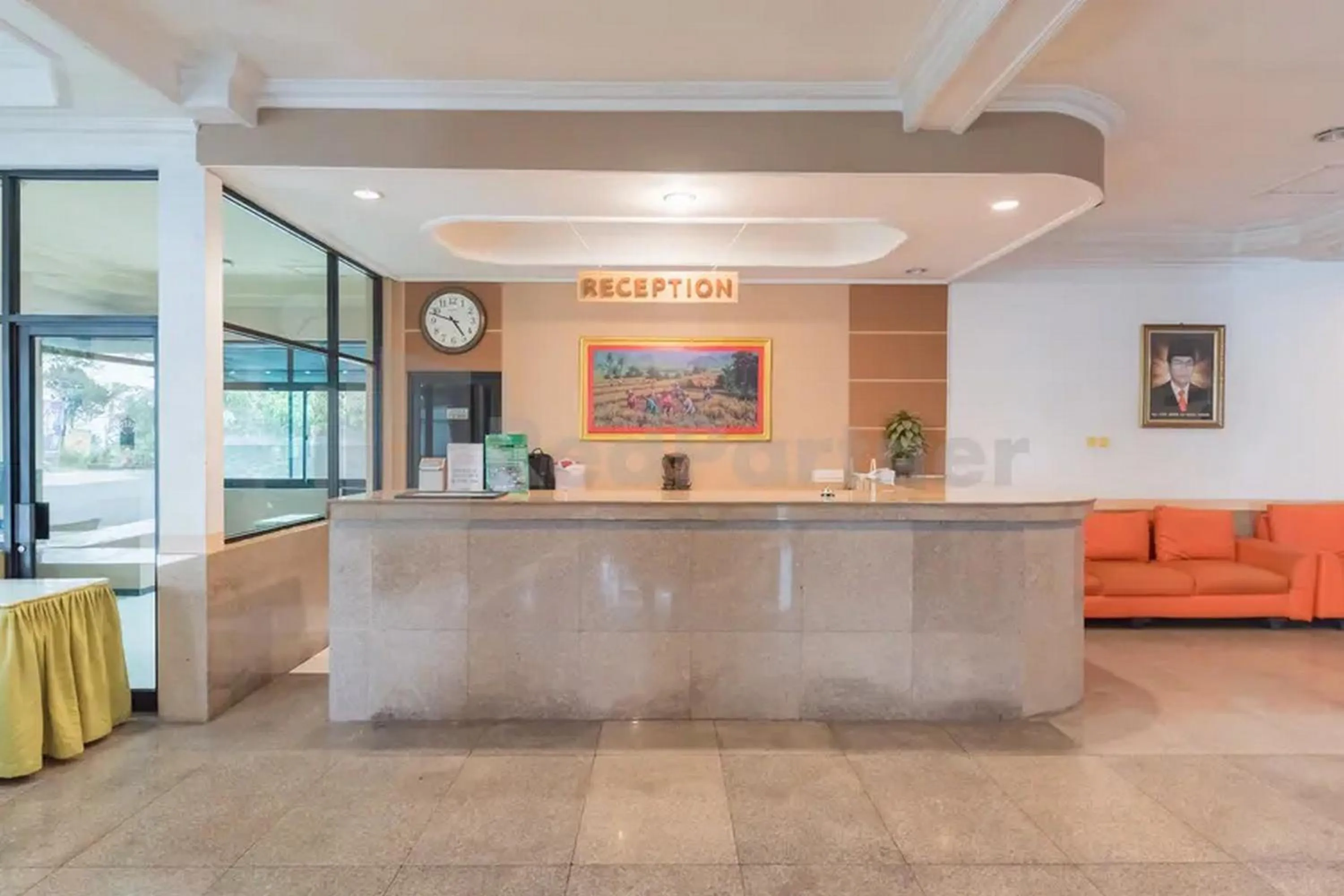 Lobby or reception in Hotel Ayong Linggarjati Kuningan Mitra RedDoorz