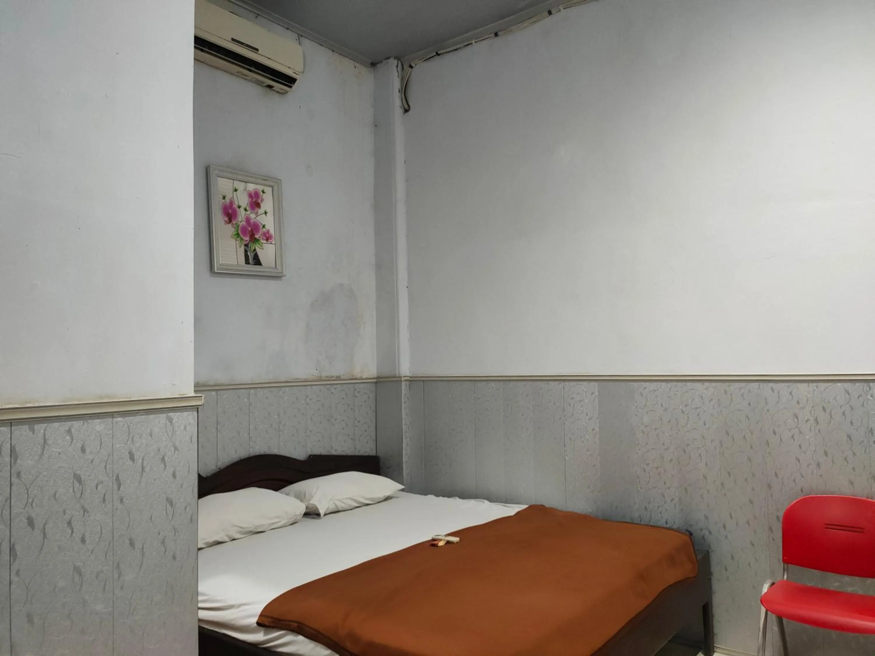 Bedroom, Bed in Hotel O Baruga Makassar