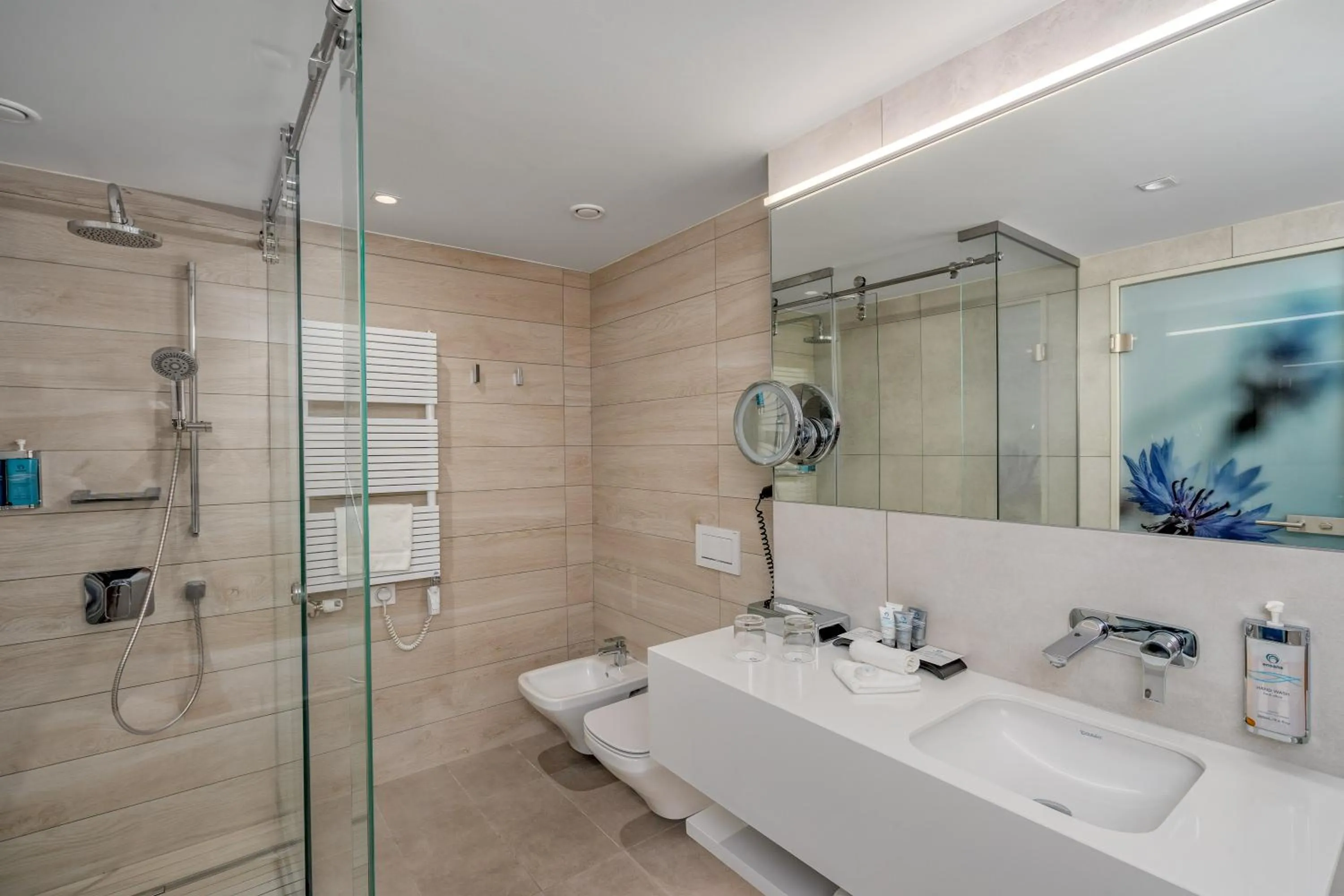 Shower in Ensana Thermal Margaret Island