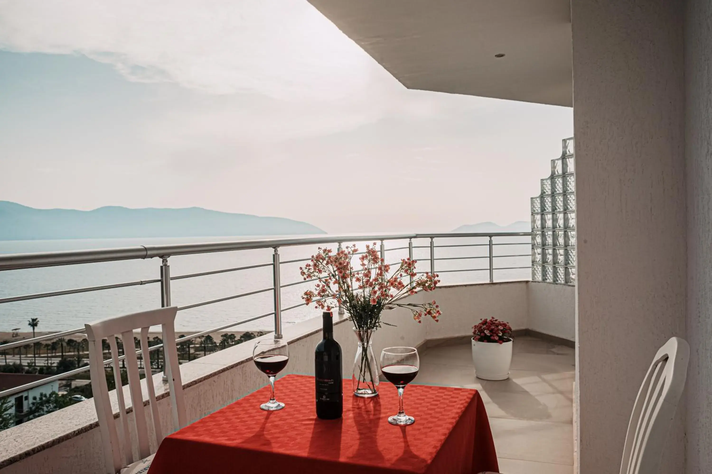 Deluxe Double or Twin Room with Sea View in Hotel SUNSET GL Deluxe Double or Twin Room with Sea View in Hotel SUNSET GL