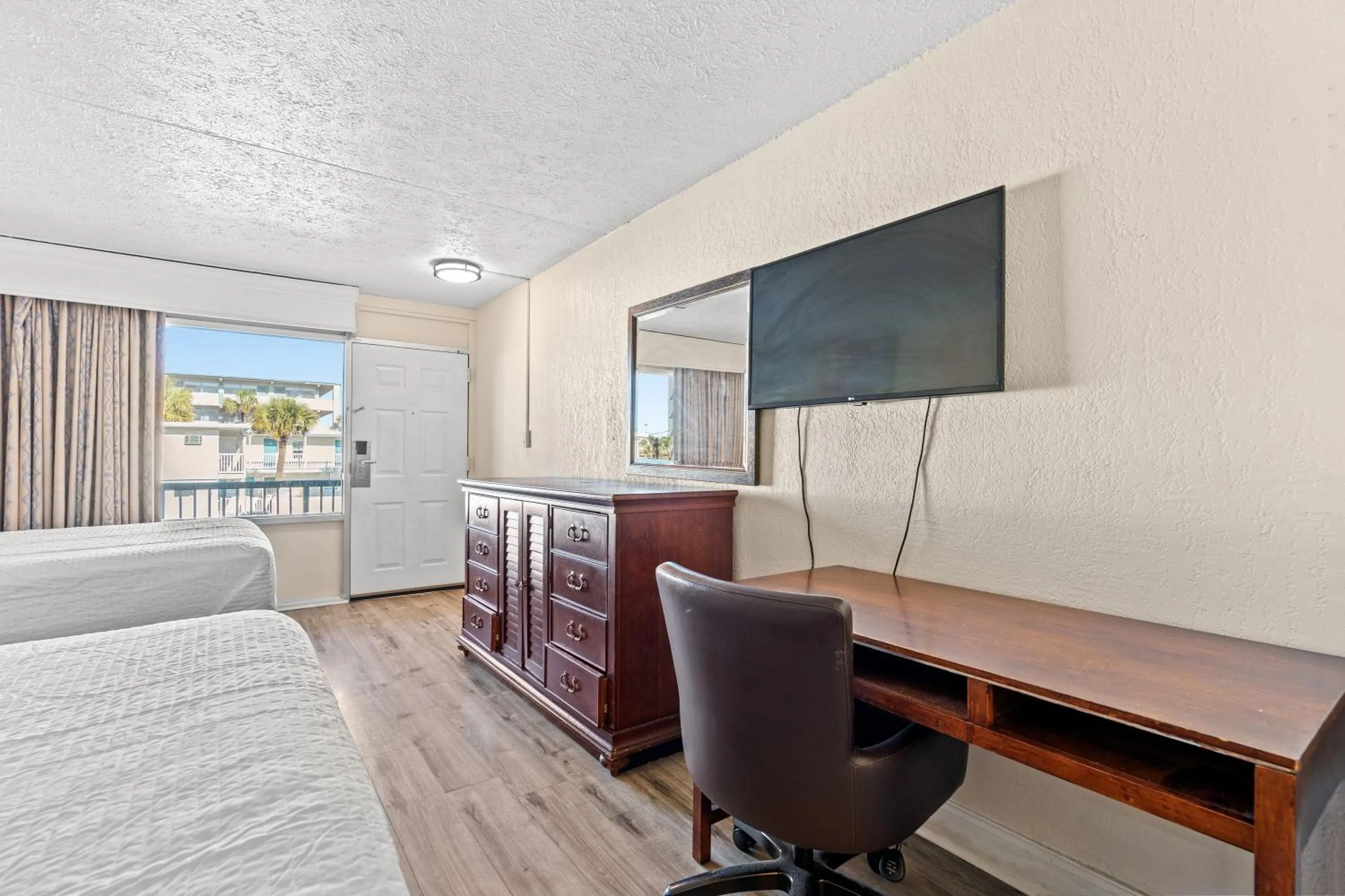 TV and multimedia, Bed in Ocean 5 Hotel