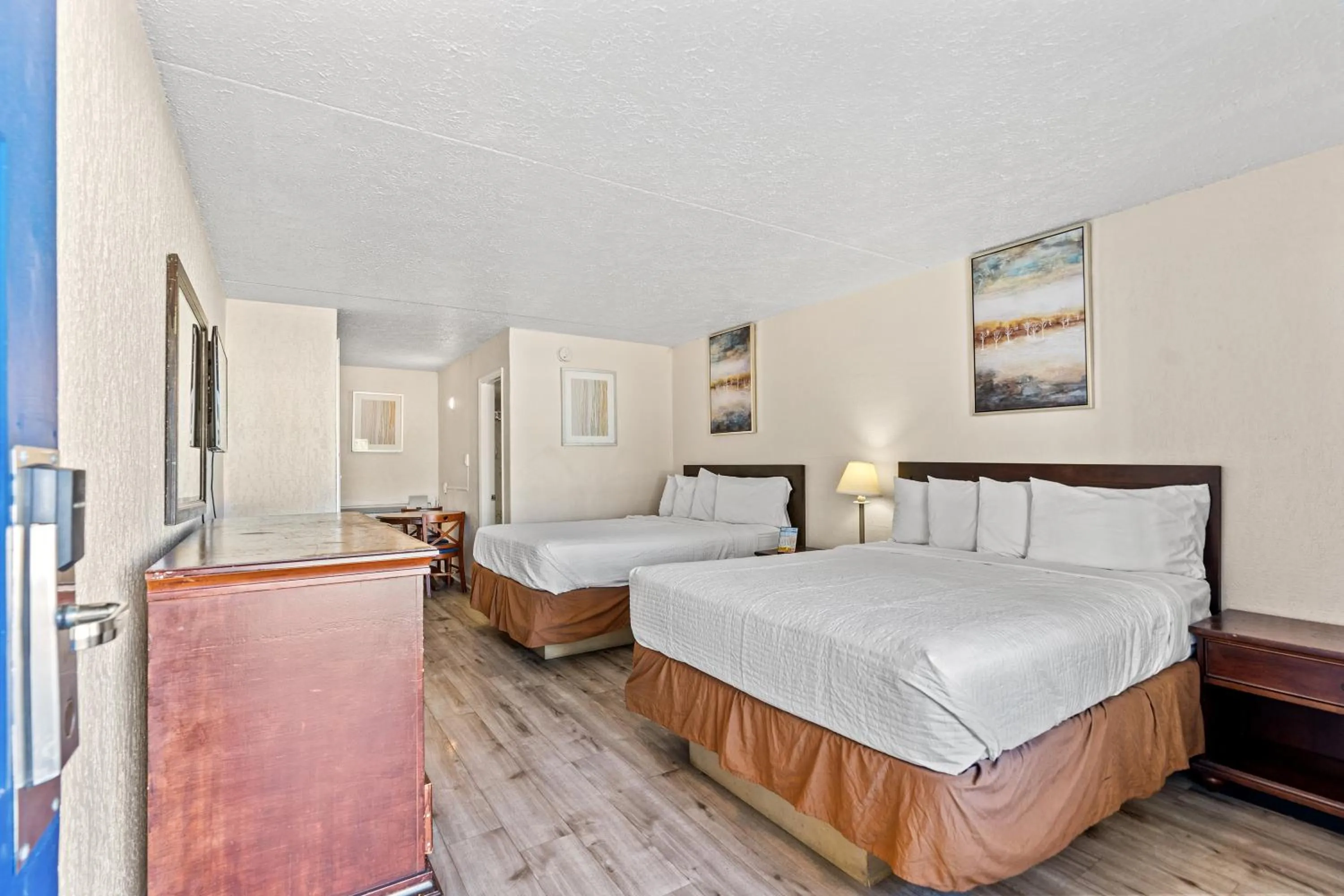 Bedroom, Bed in Ocean 5 Hotel