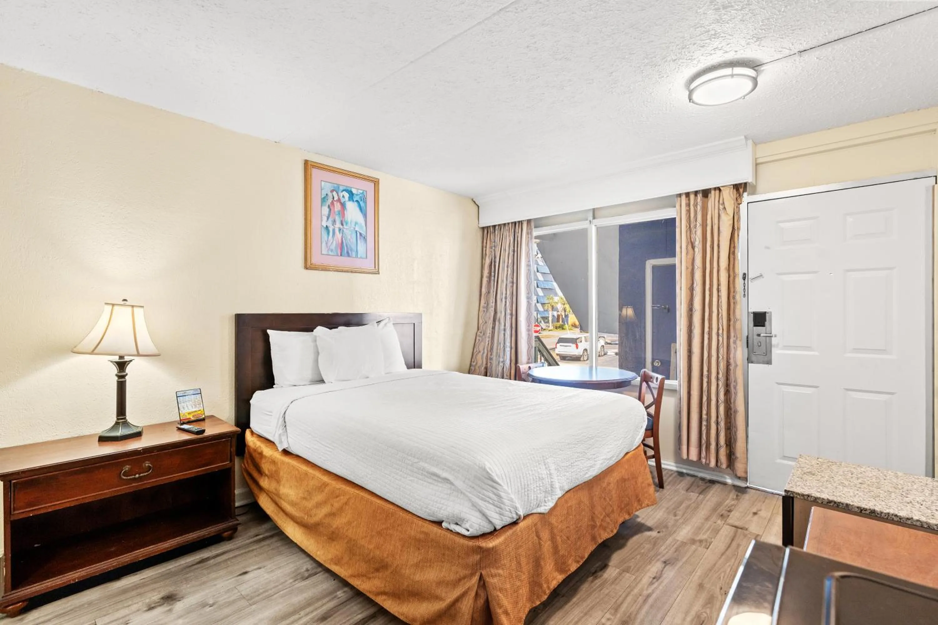 Bedroom, Bed in Ocean 5 Hotel