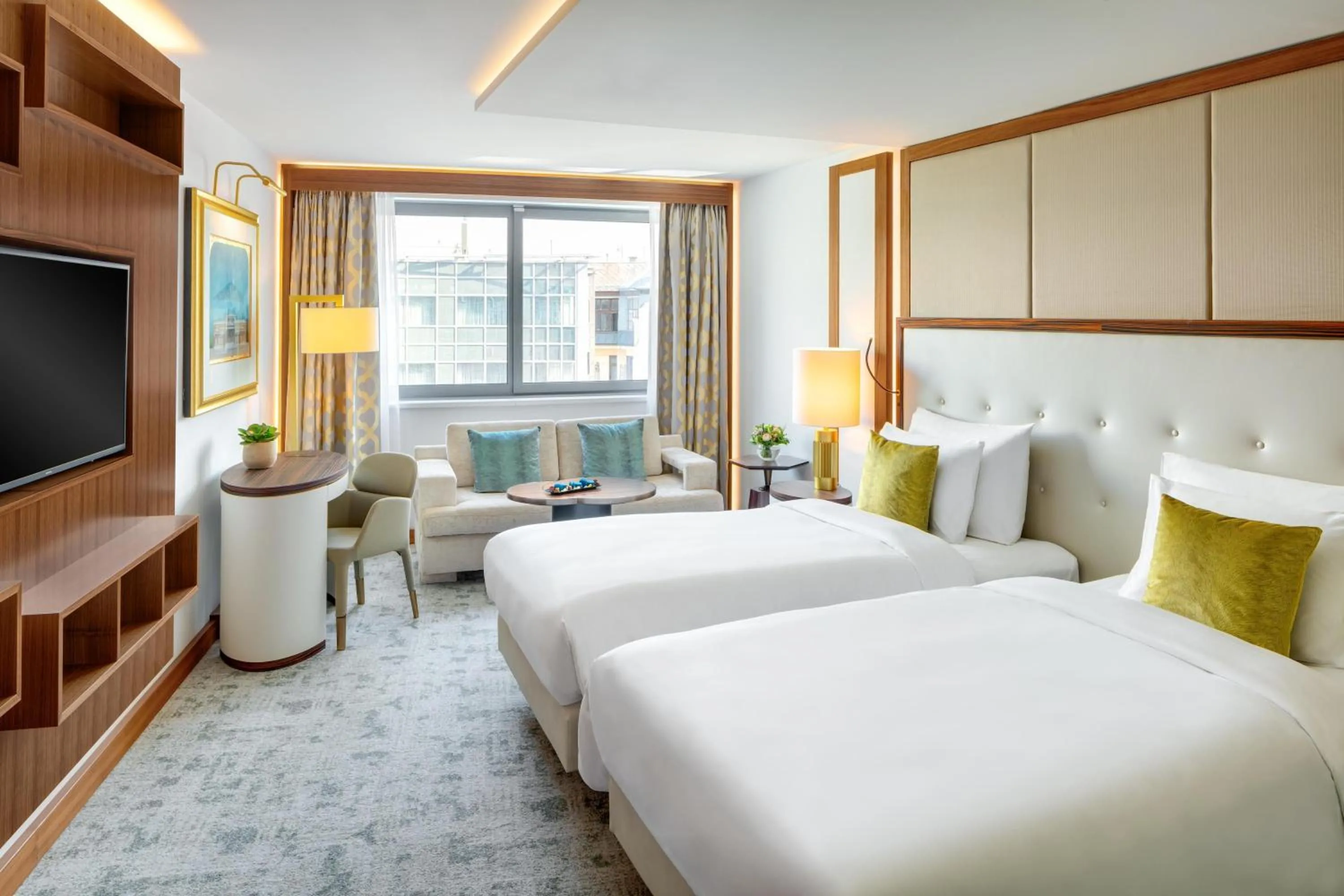 Bedroom, Bed in Kempinski Hotel Corvinus Budapest