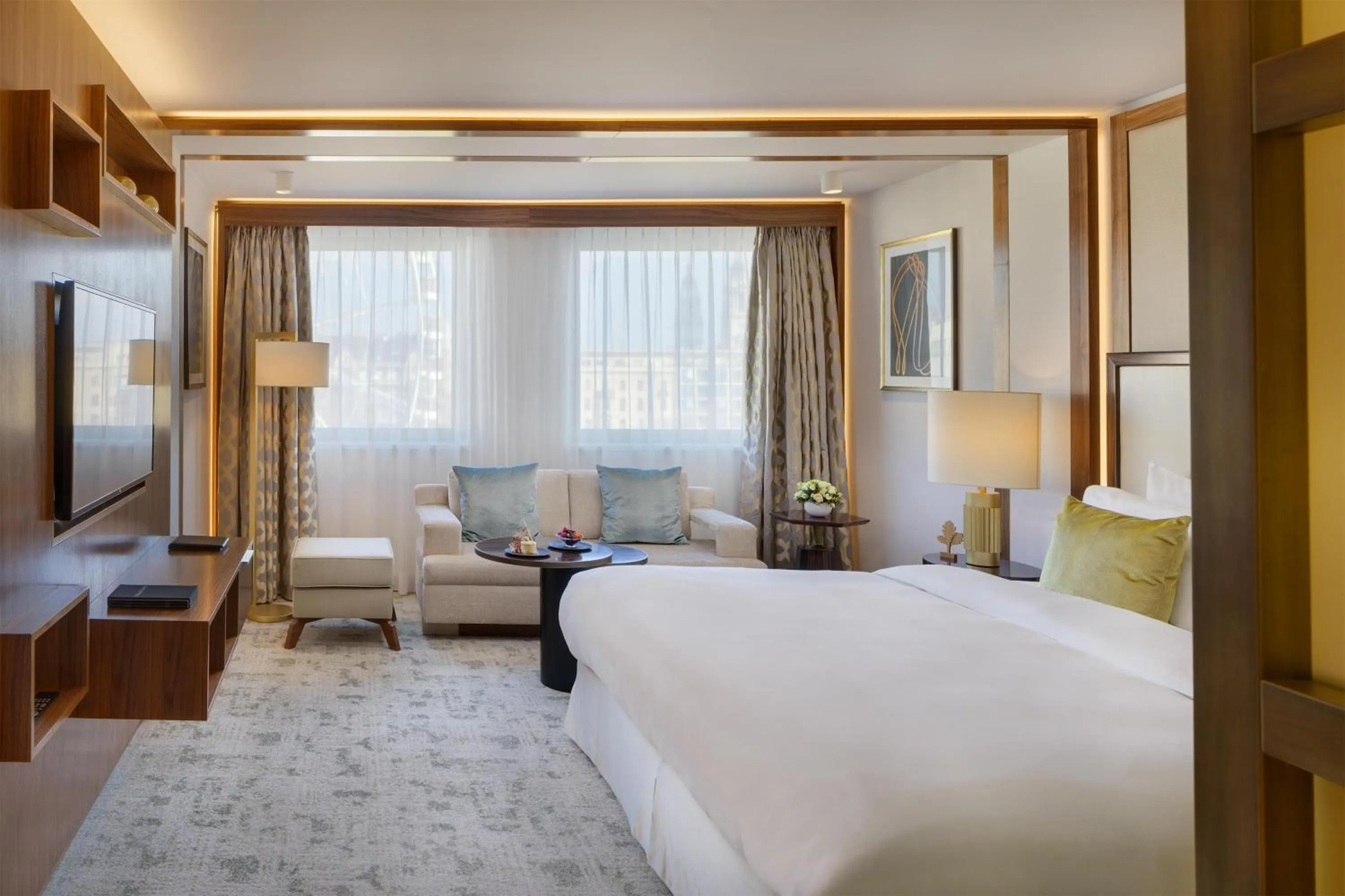 Bedroom, Bed in Kempinski Hotel Corvinus Budapest