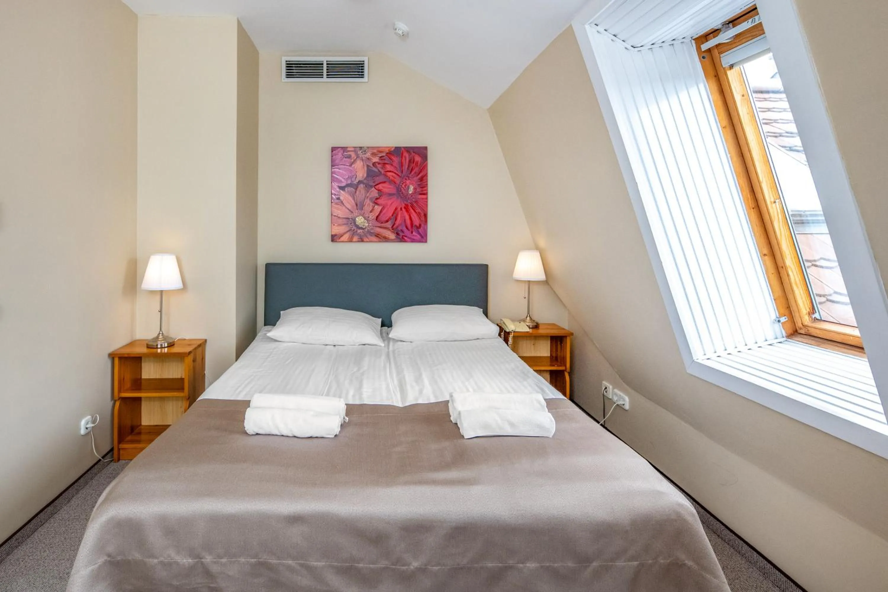 Bed in Corvin Hotel Budapest Corvin Wing