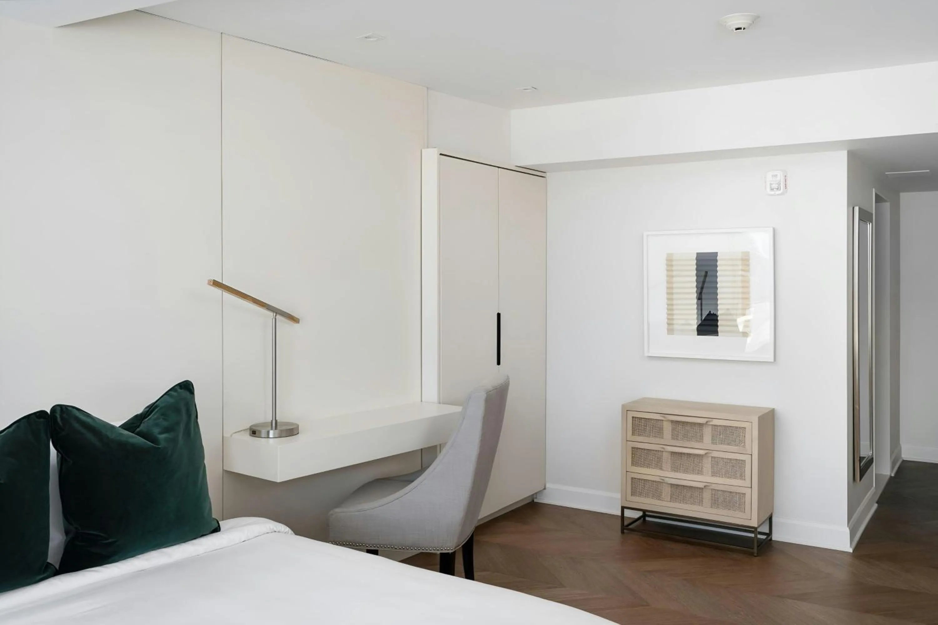 Bedroom in Sonder by Marriott Bonvoy La Galerie