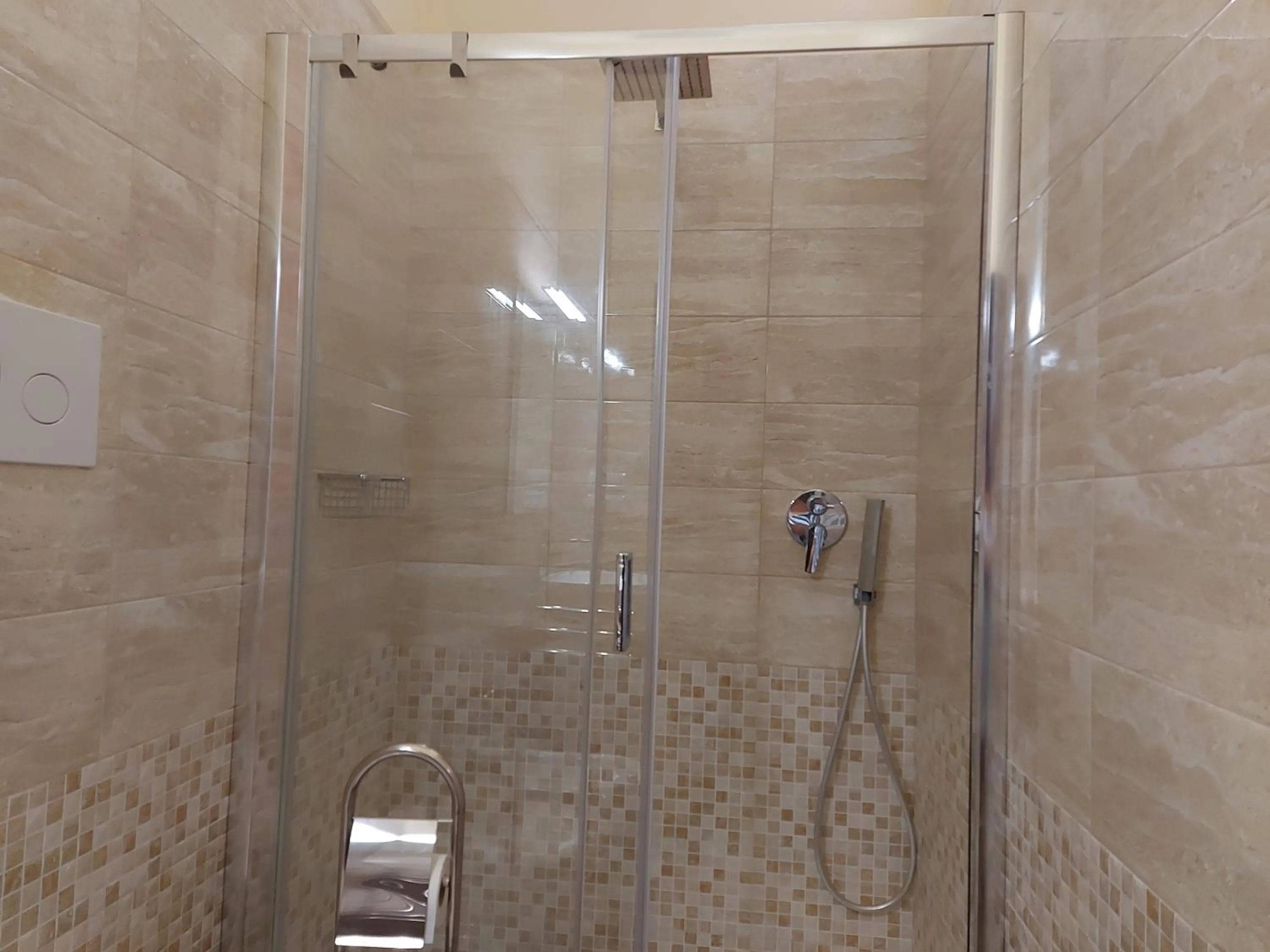 Shower in Arte Mia B&B