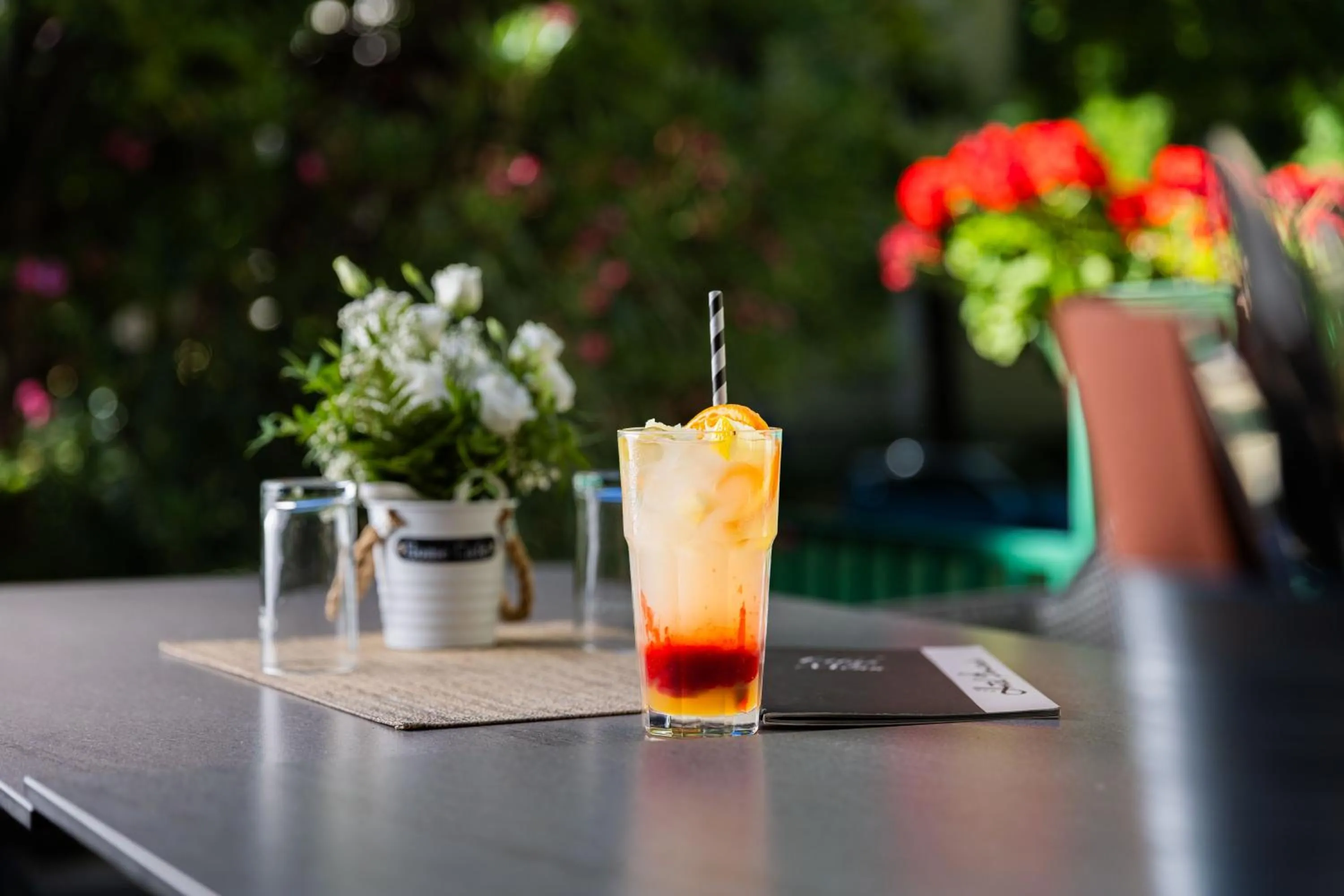 Lounge or bar in Benczur Hotel