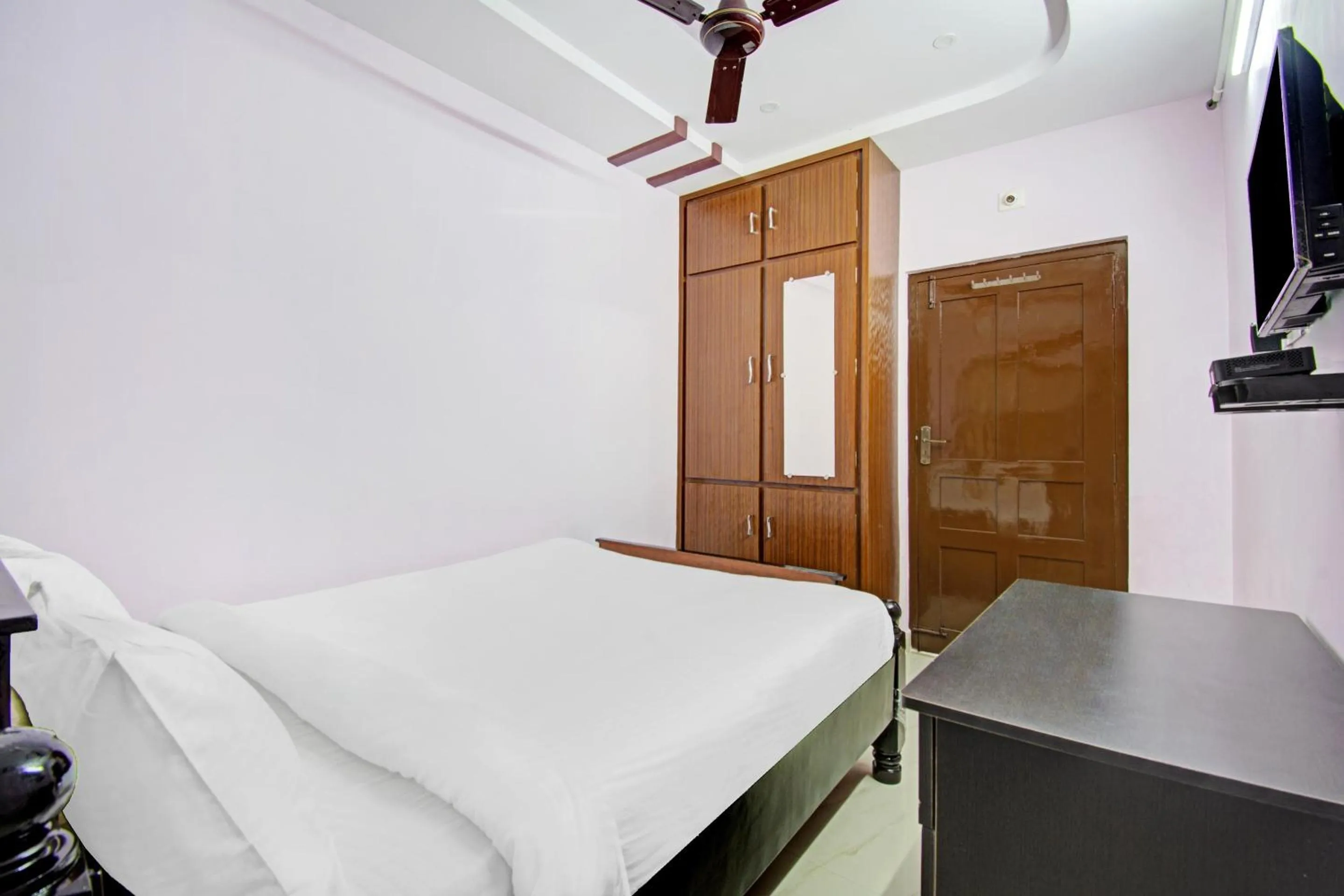 Bedroom, Bed in Hotel O Sea Coastal