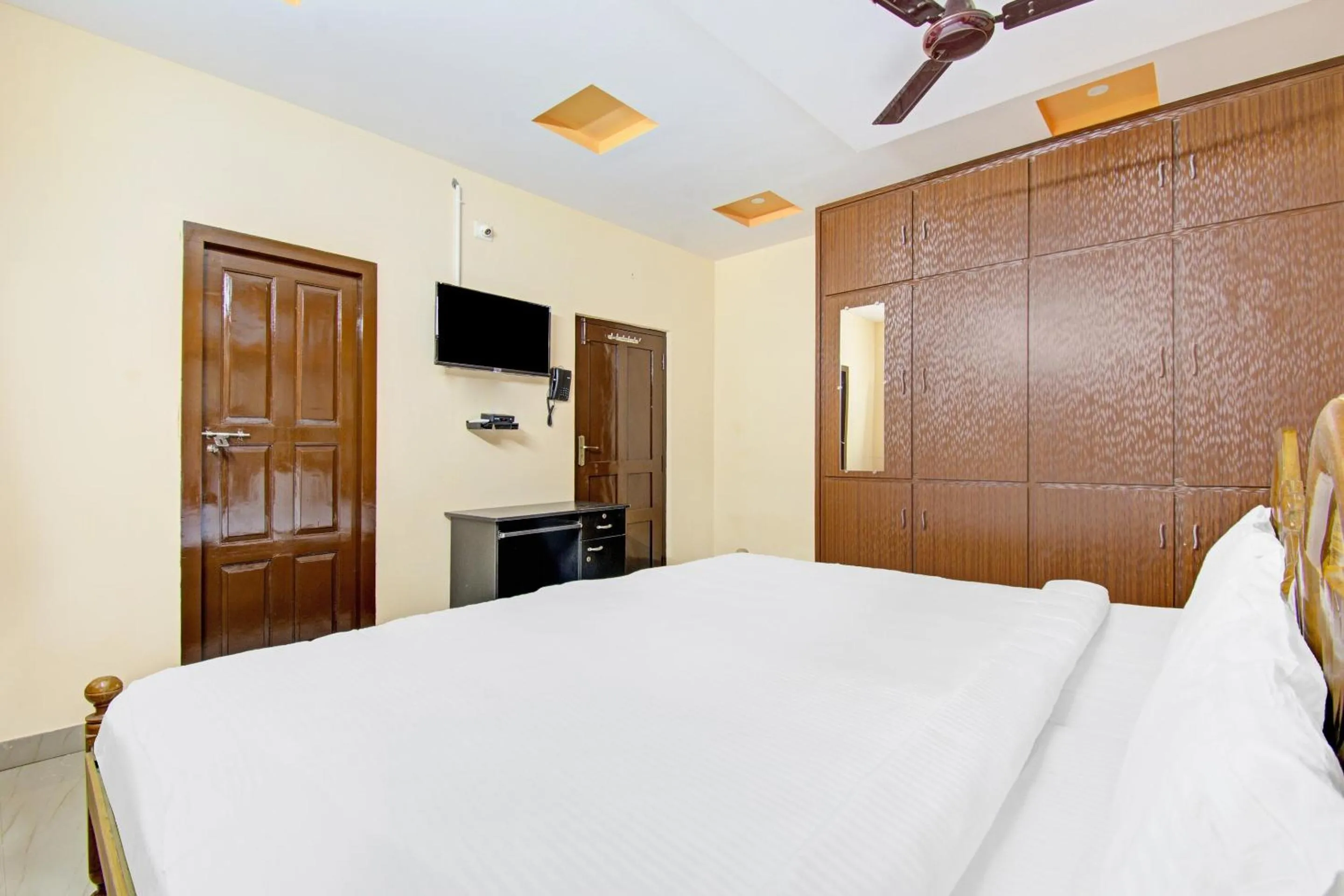 Bedroom, Bed in Hotel O Sea Coastal