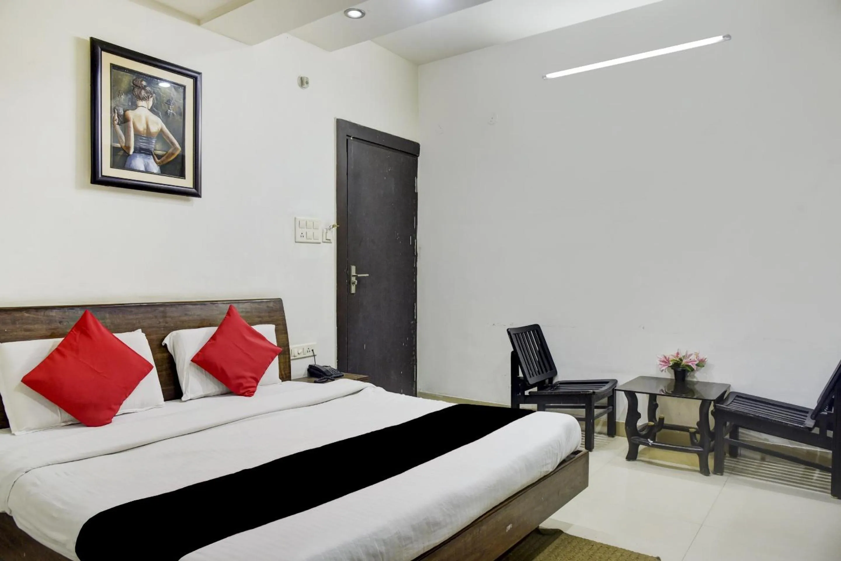 Bedroom, Bed in Hotel O Aditya Palace