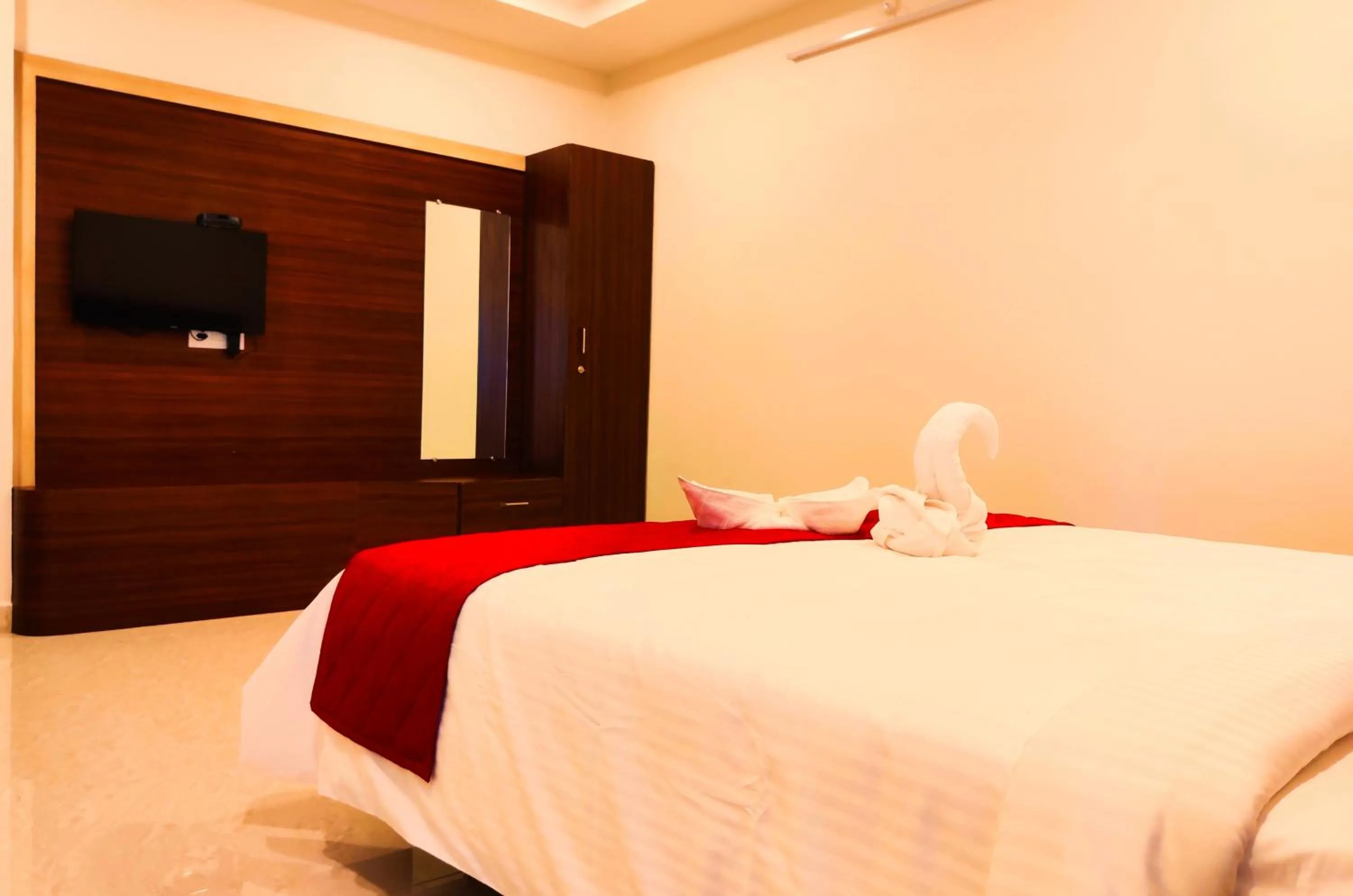 Bedroom, Bed in THAAI RESIDENCY