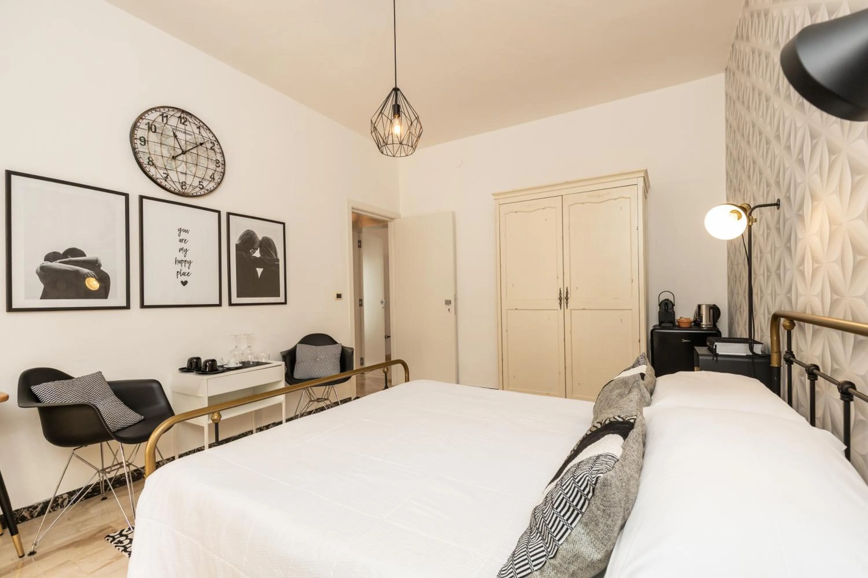 Bed in B&B Calamoresca