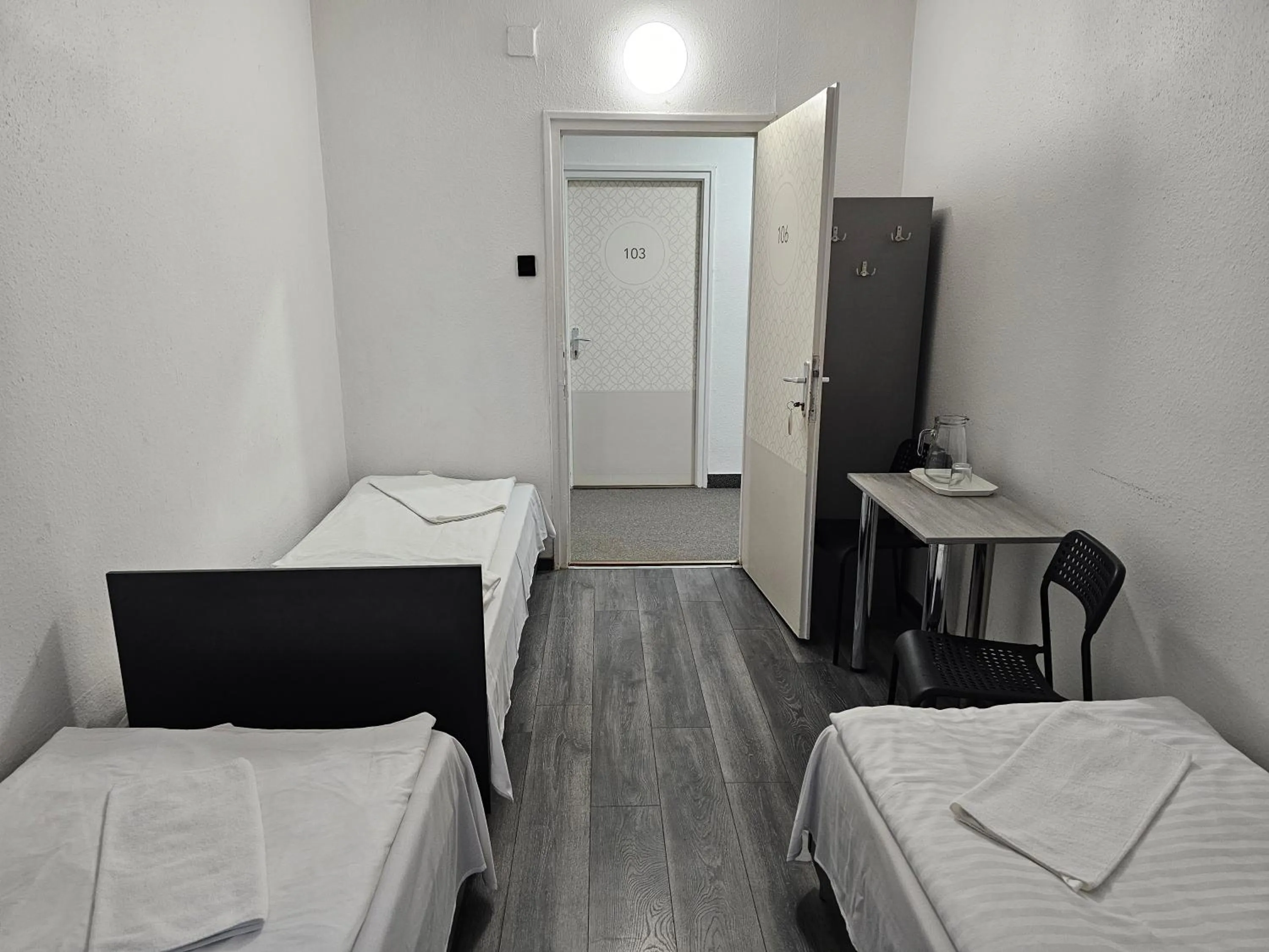 Bed in Dominik Panzió