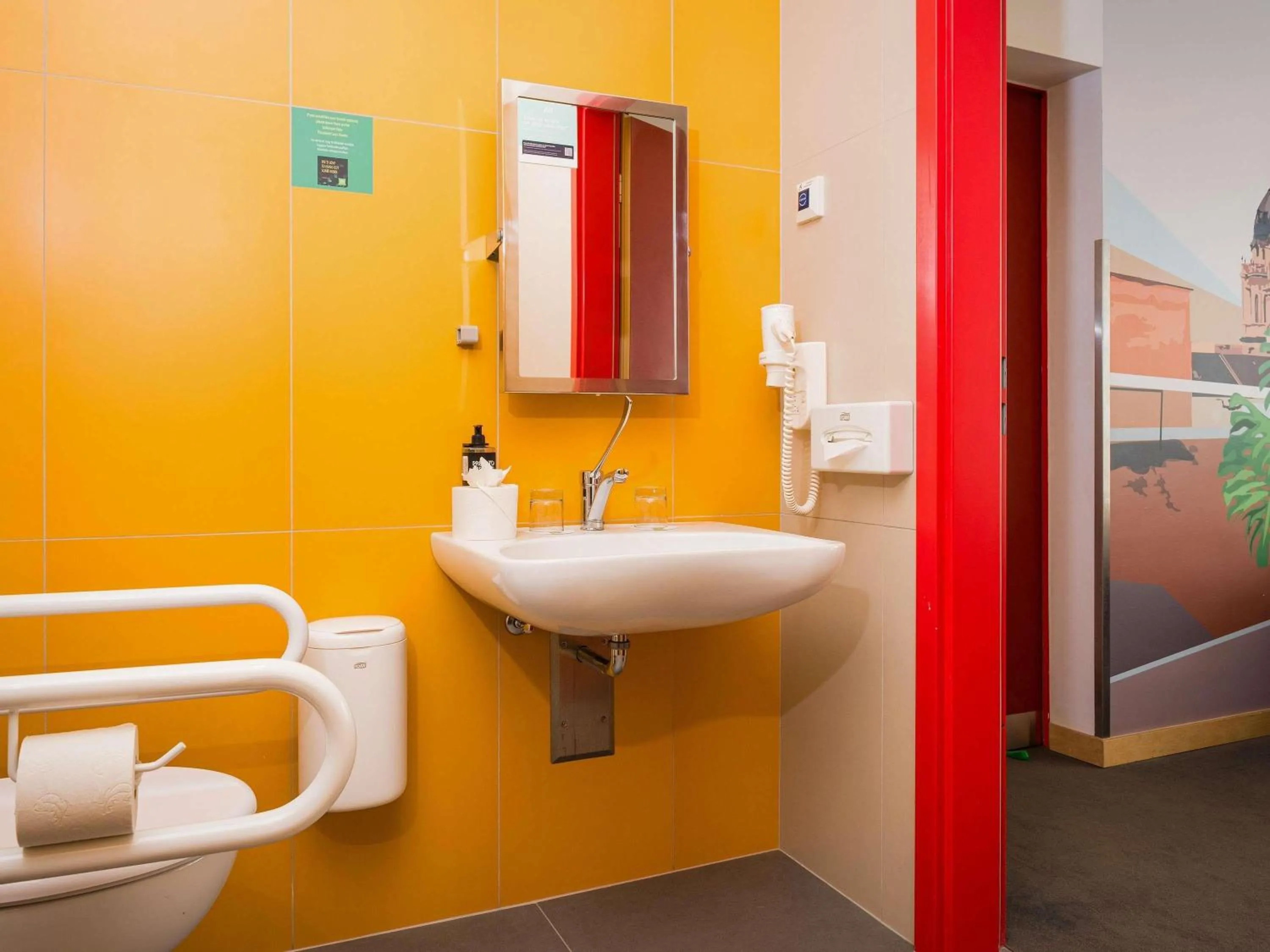 Bedroom in ibis Styles Budapest Citywest