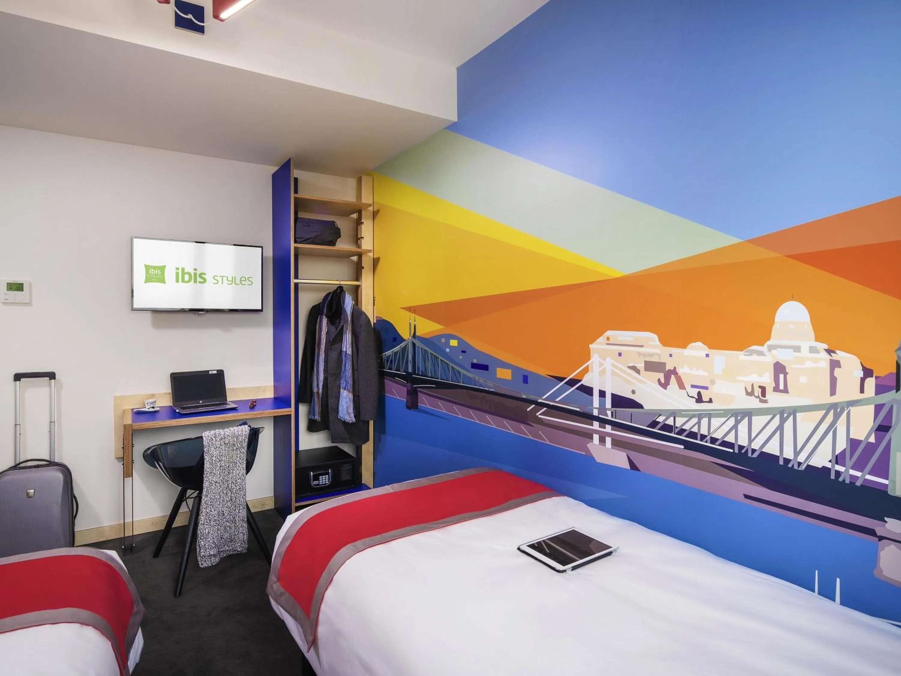 Bedroom, Bed in ibis Styles Budapest Citywest