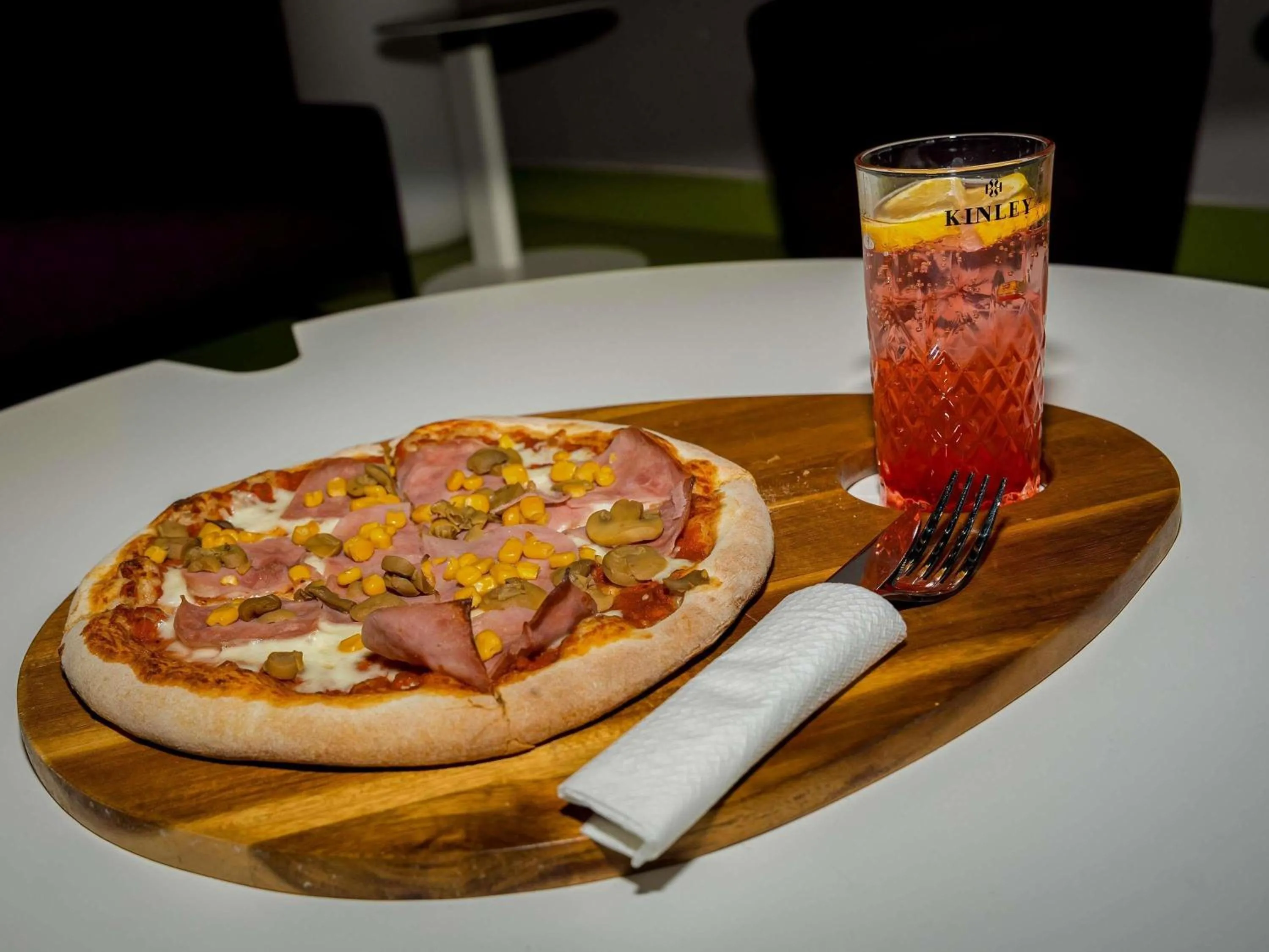 Lounge or bar in ibis Styles Budapest Citywest