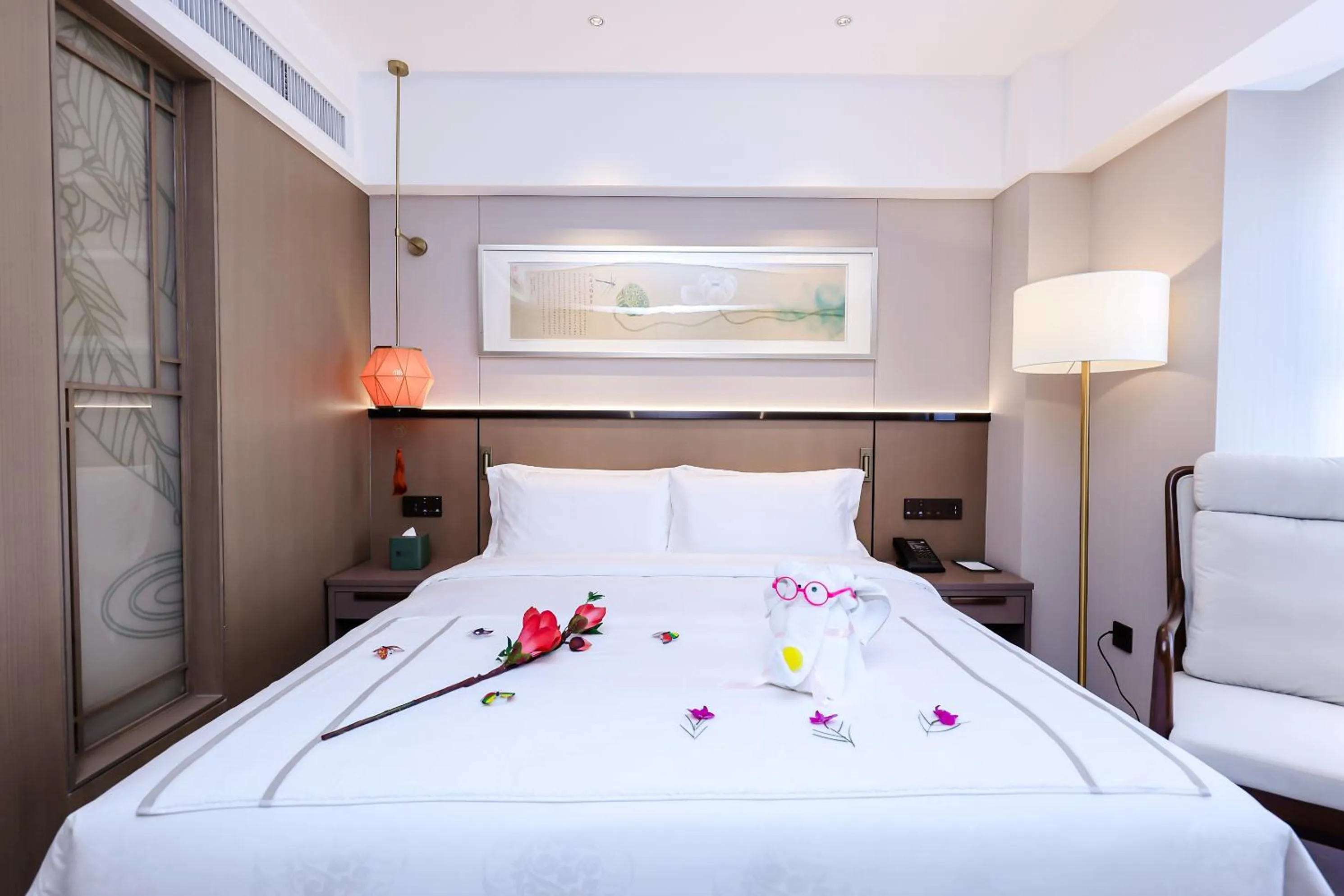 Bed in Beijing Guangdong Hotel