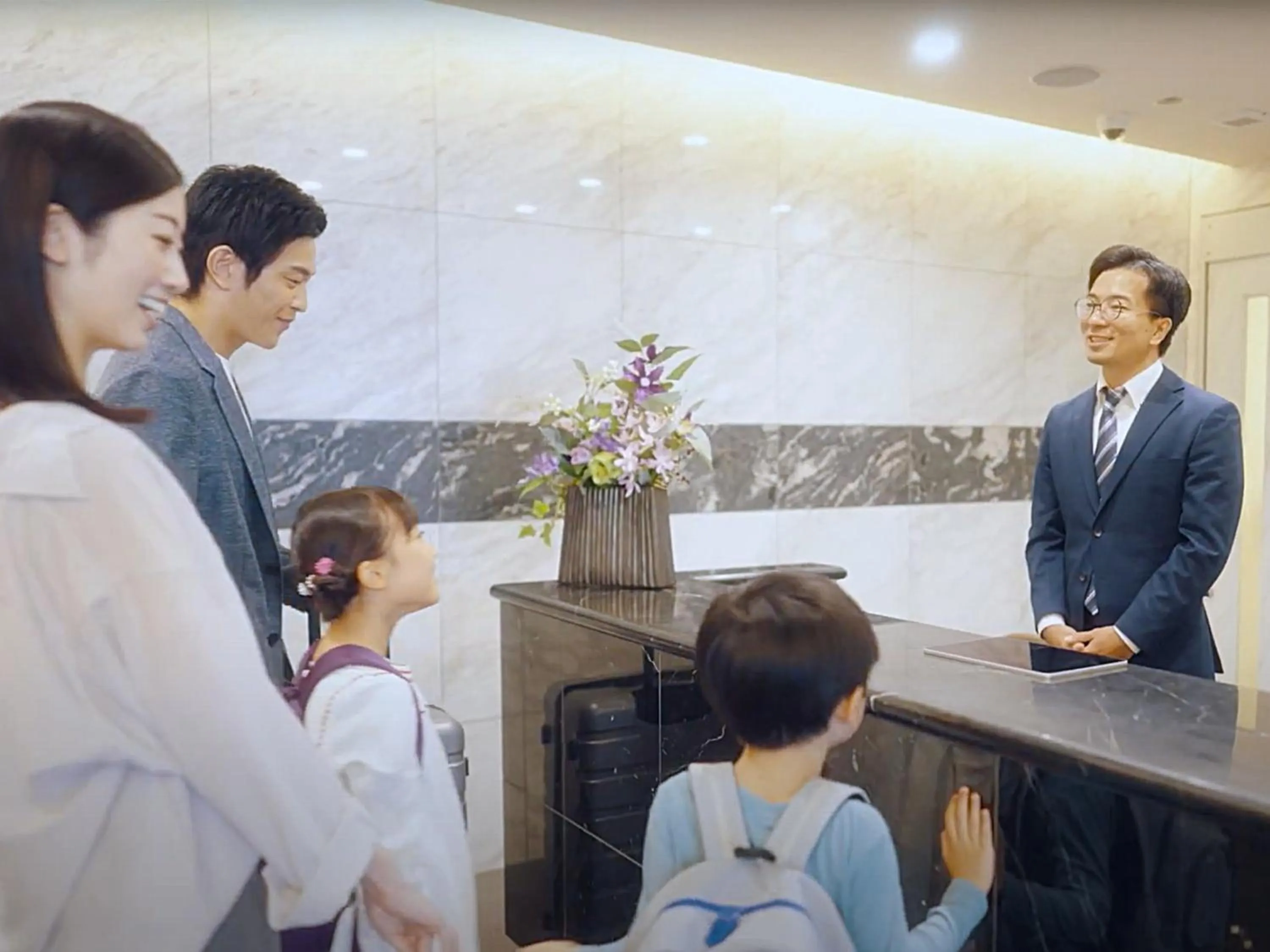 Staff in ESLEAD HOTEL Osaka Tsuruhashi