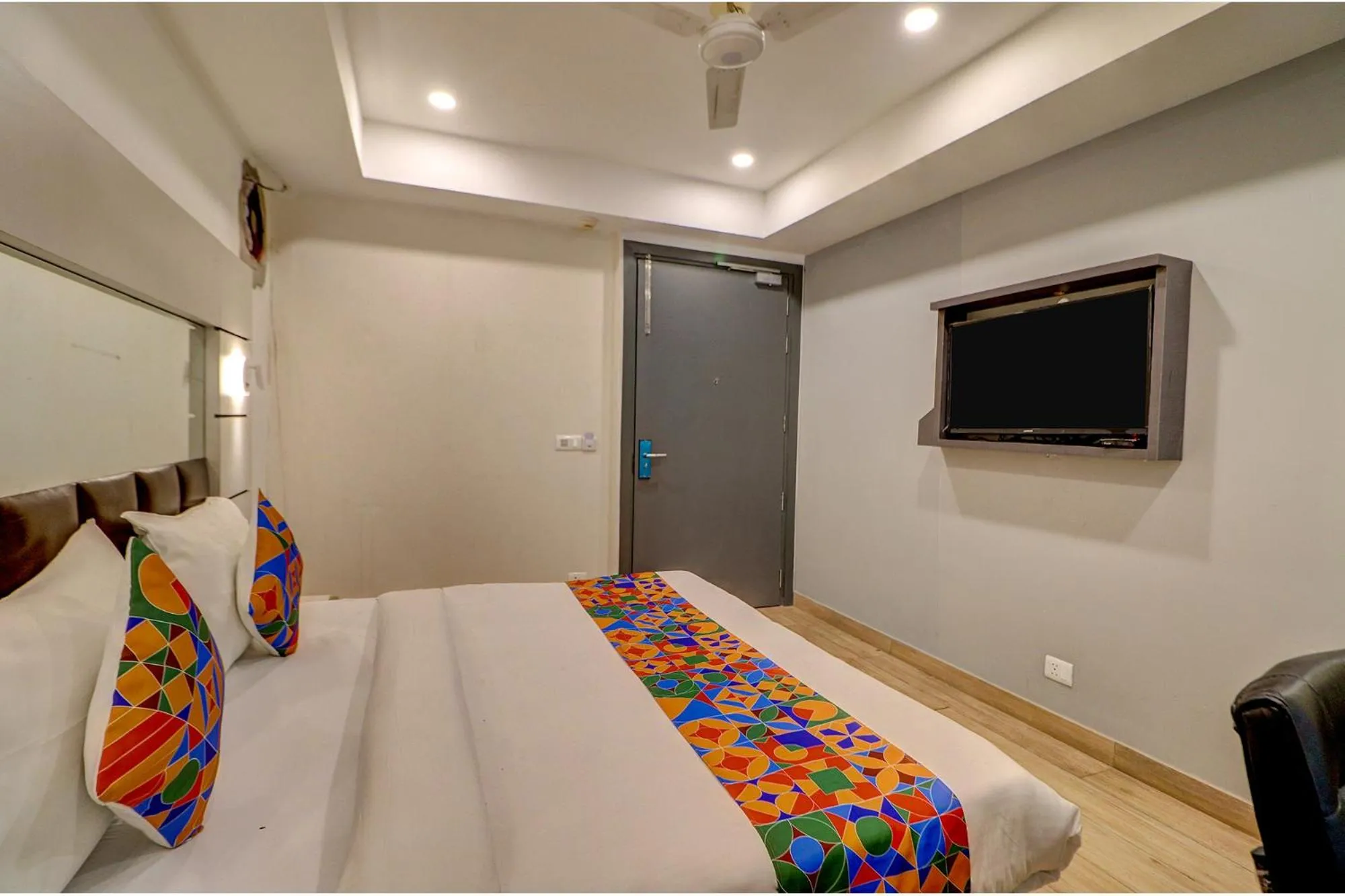 Bed in FabHotel Kirti Nagar