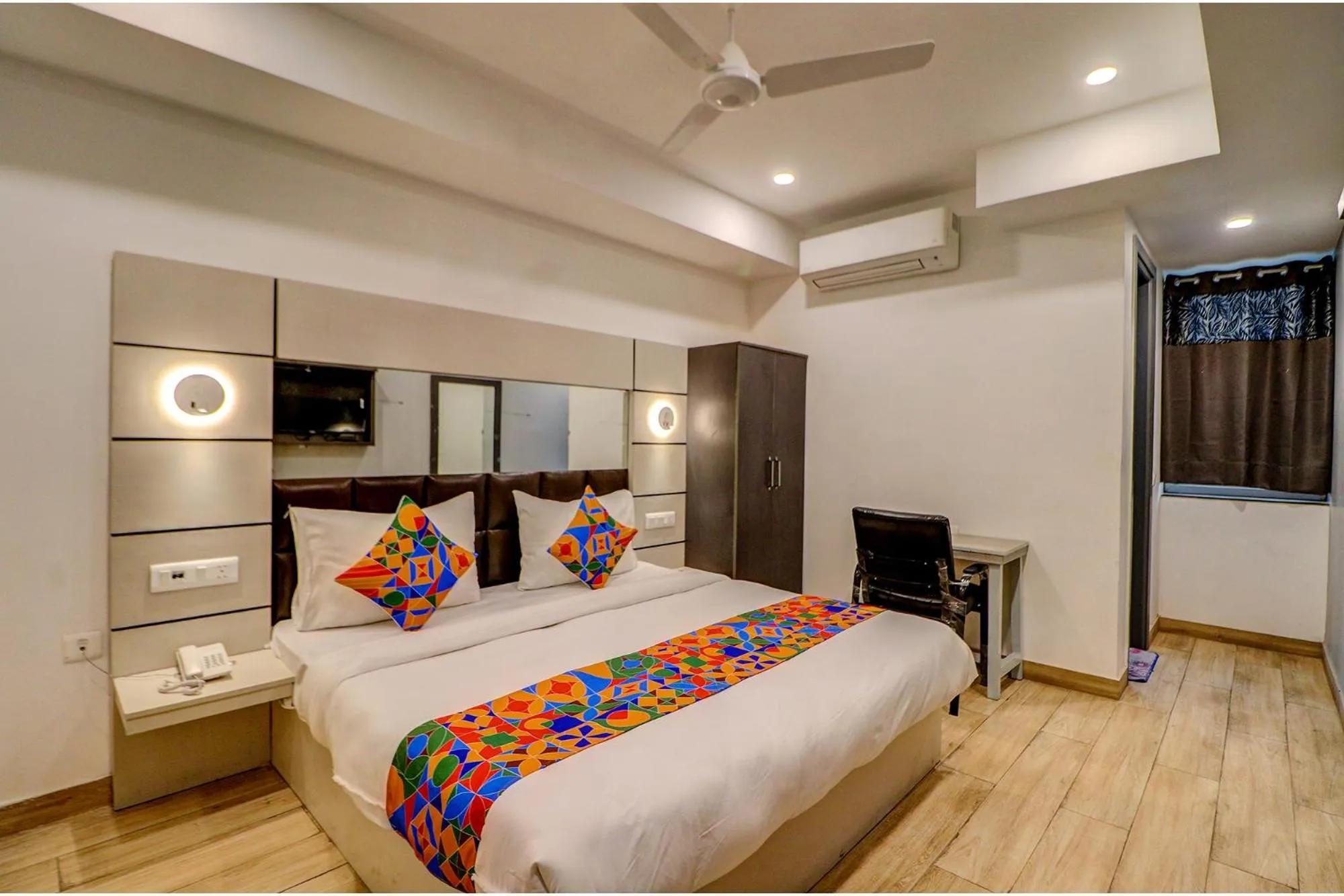 Bed in FabHotel Kirti Nagar
