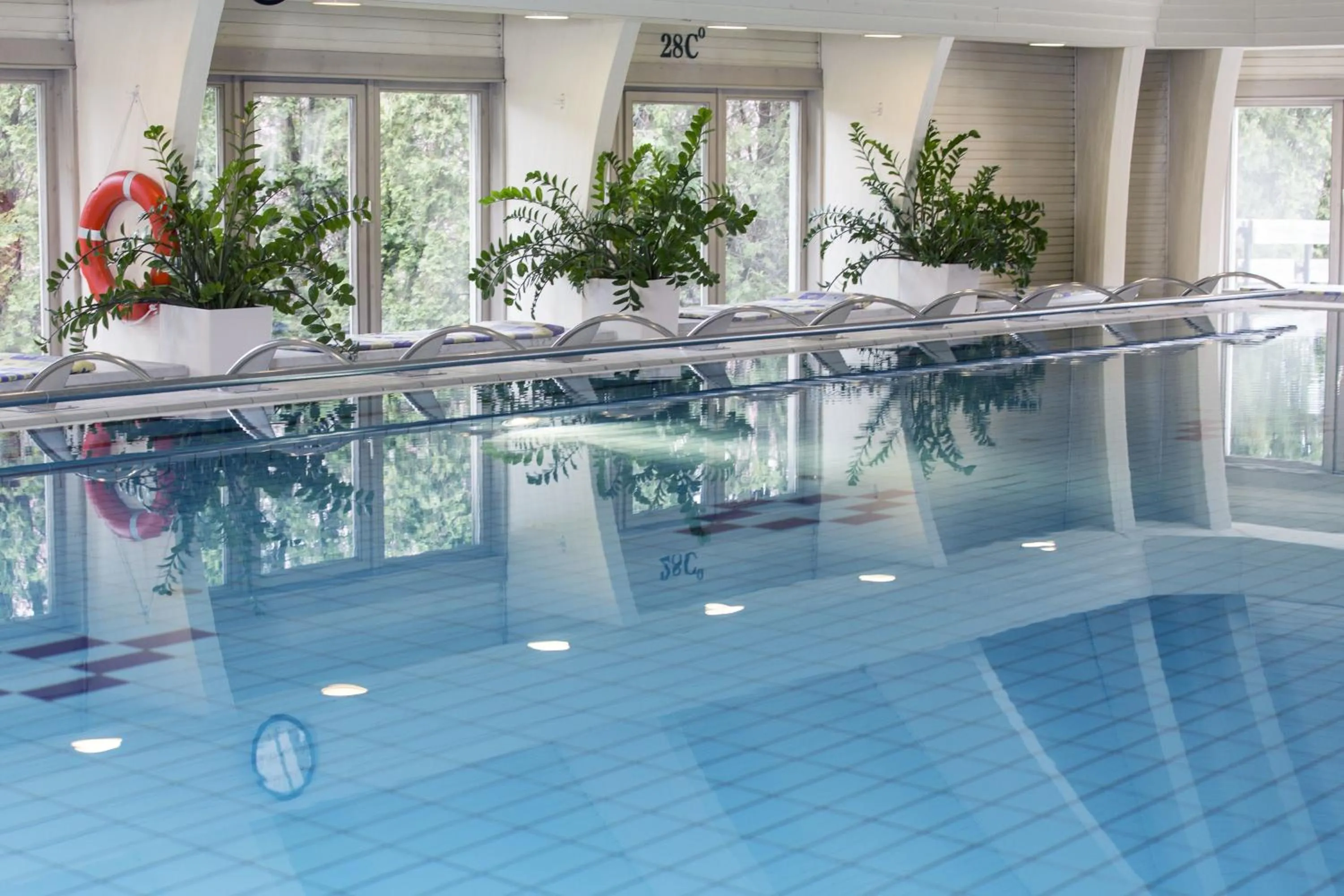 Swimming pool in Ensana Thermal Hévíz