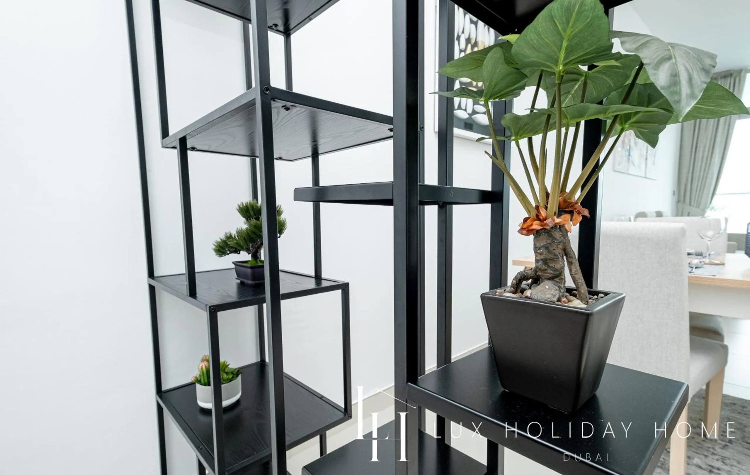 Decorative detail in LUX Opulent Island Suite 6 Burj View