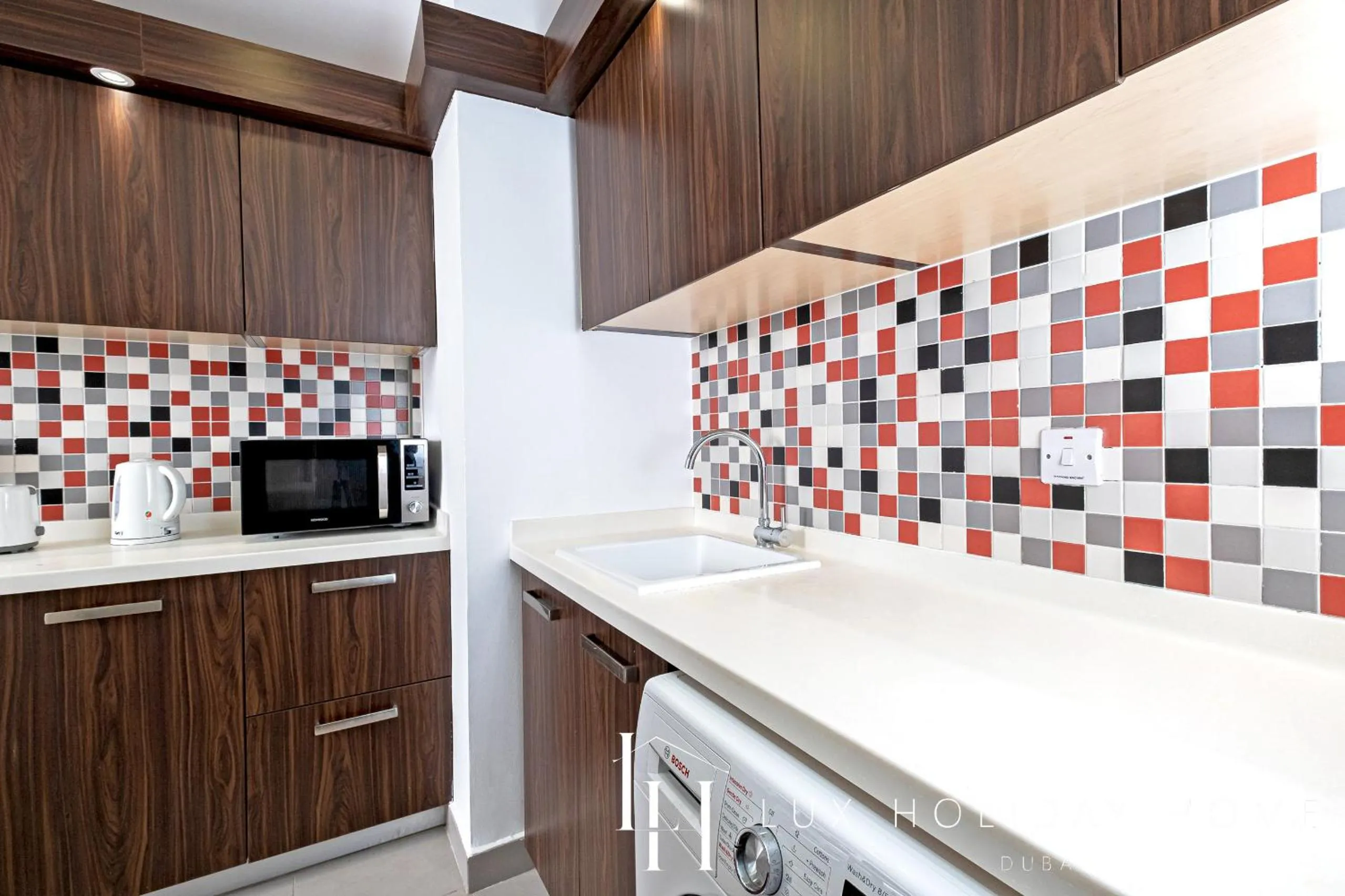 Kitchen or kitchenette in LUX Opulent Island Suite 6 Burj View