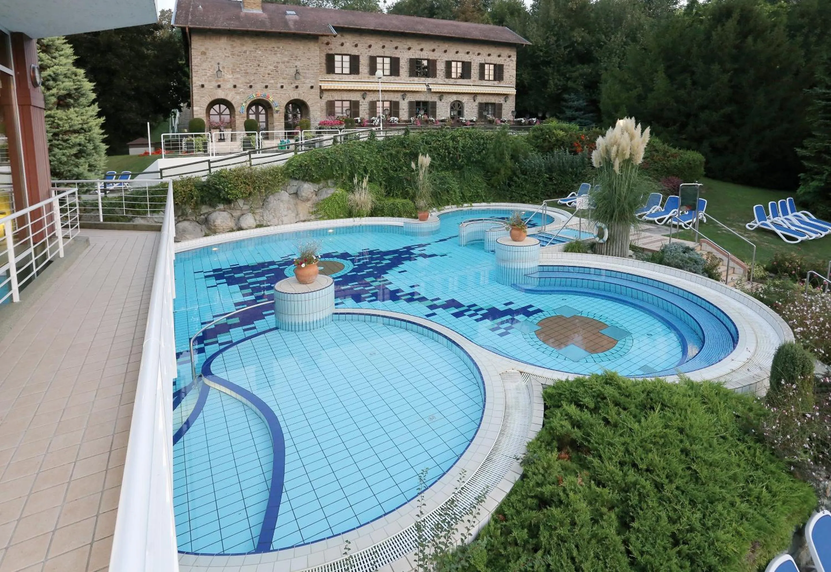 Swimming pool in Ensana Thermal Aqua