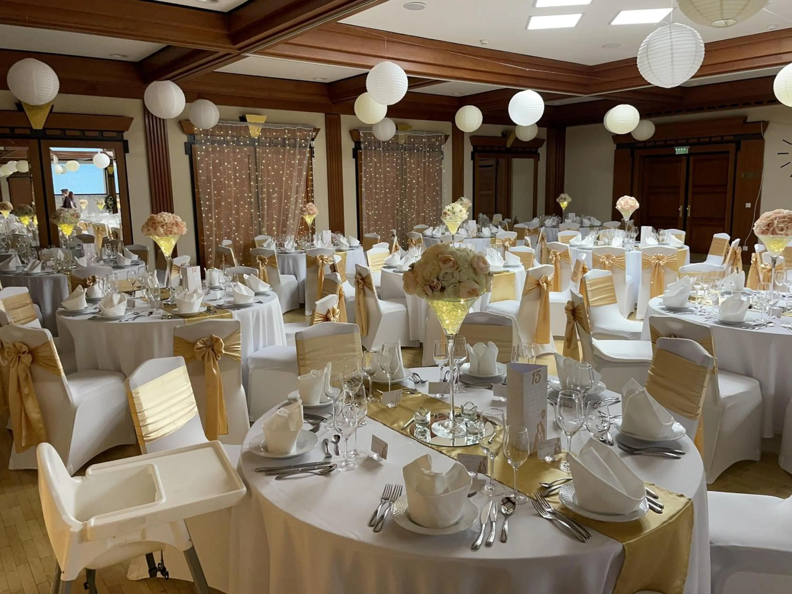 wedding in Verdi Budapest Aquincum