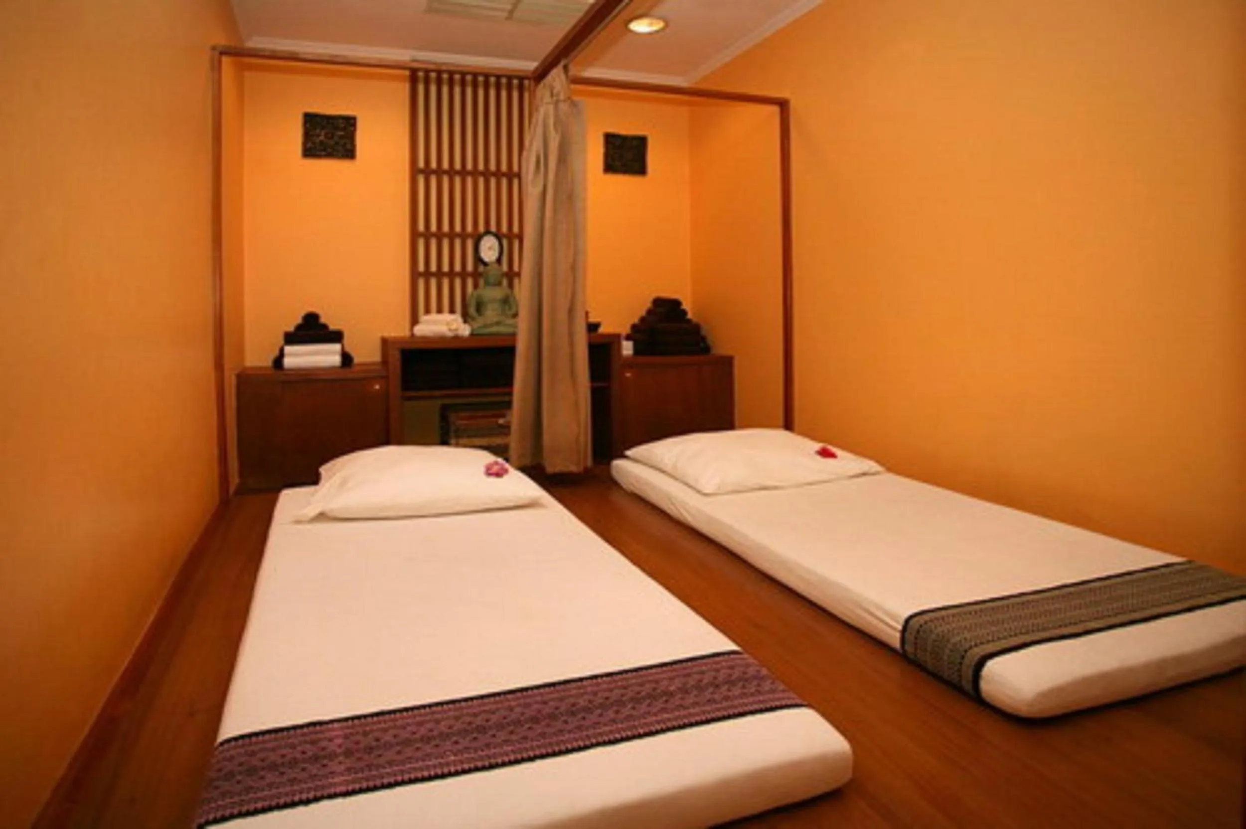 Spa and wellness centre/facilities, Bed in Verdi Budapest Aquincum