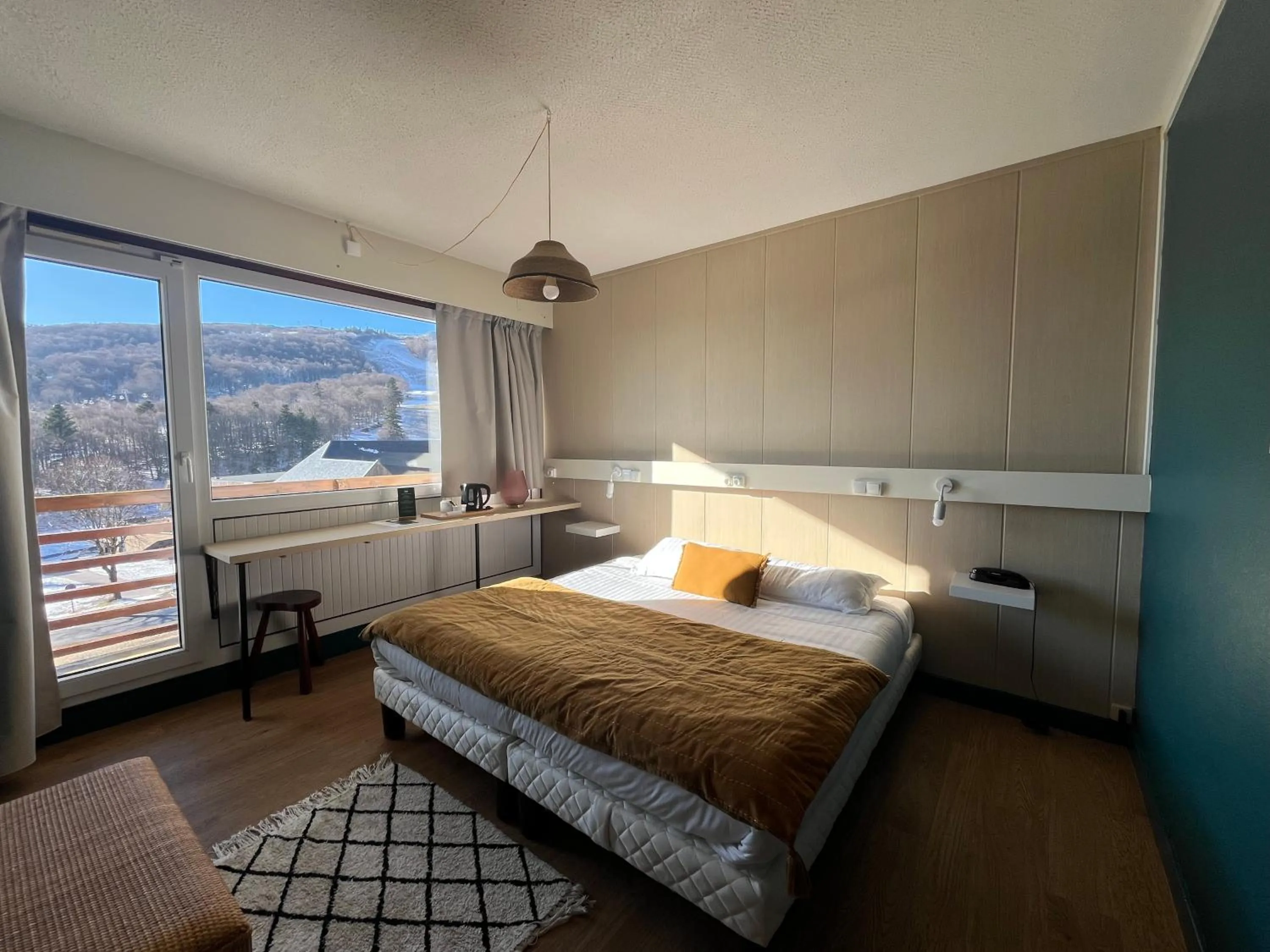 Bedroom, Bed in Hotel Perdrix