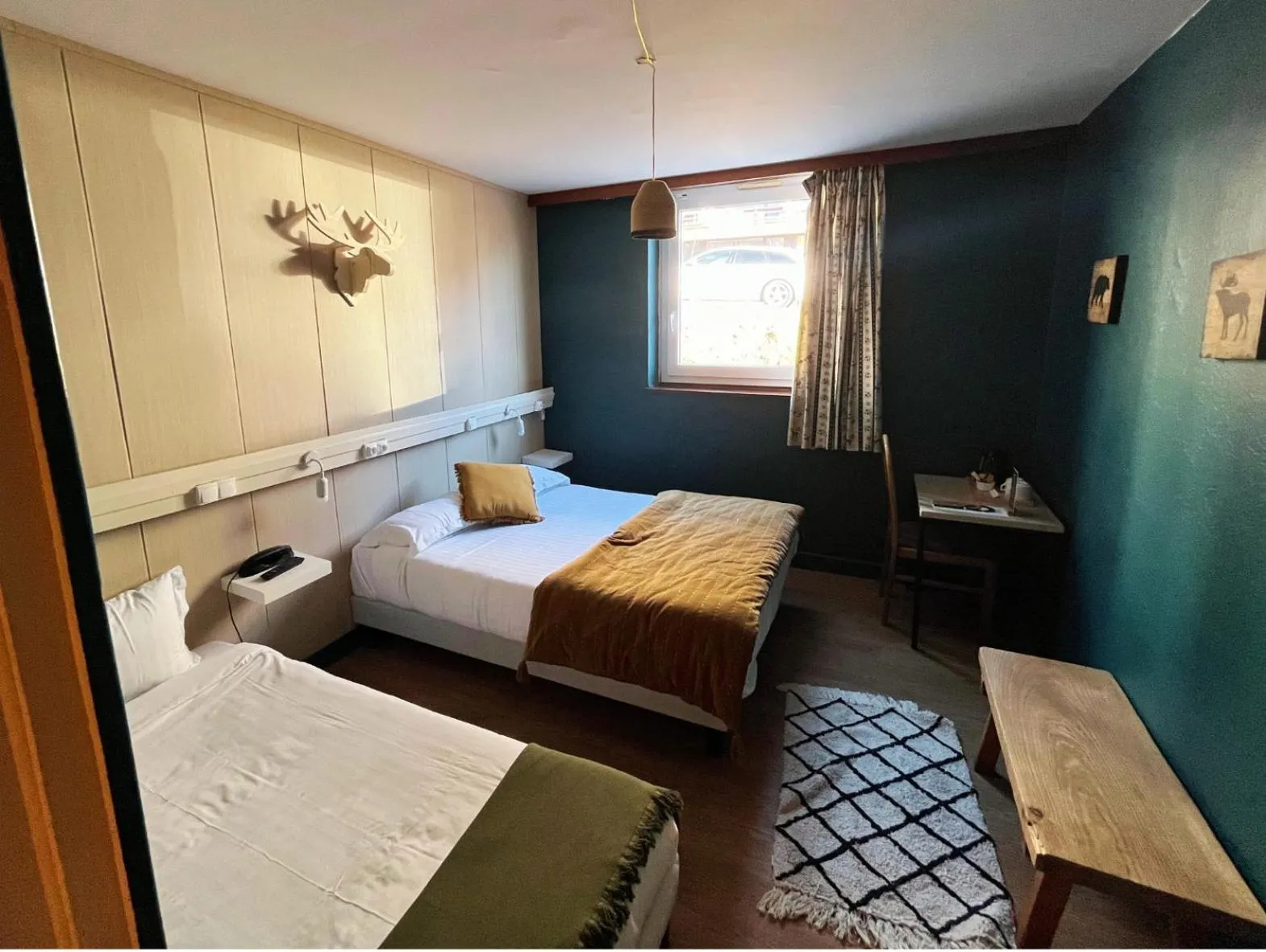 Bedroom, Bed in Hotel Perdrix