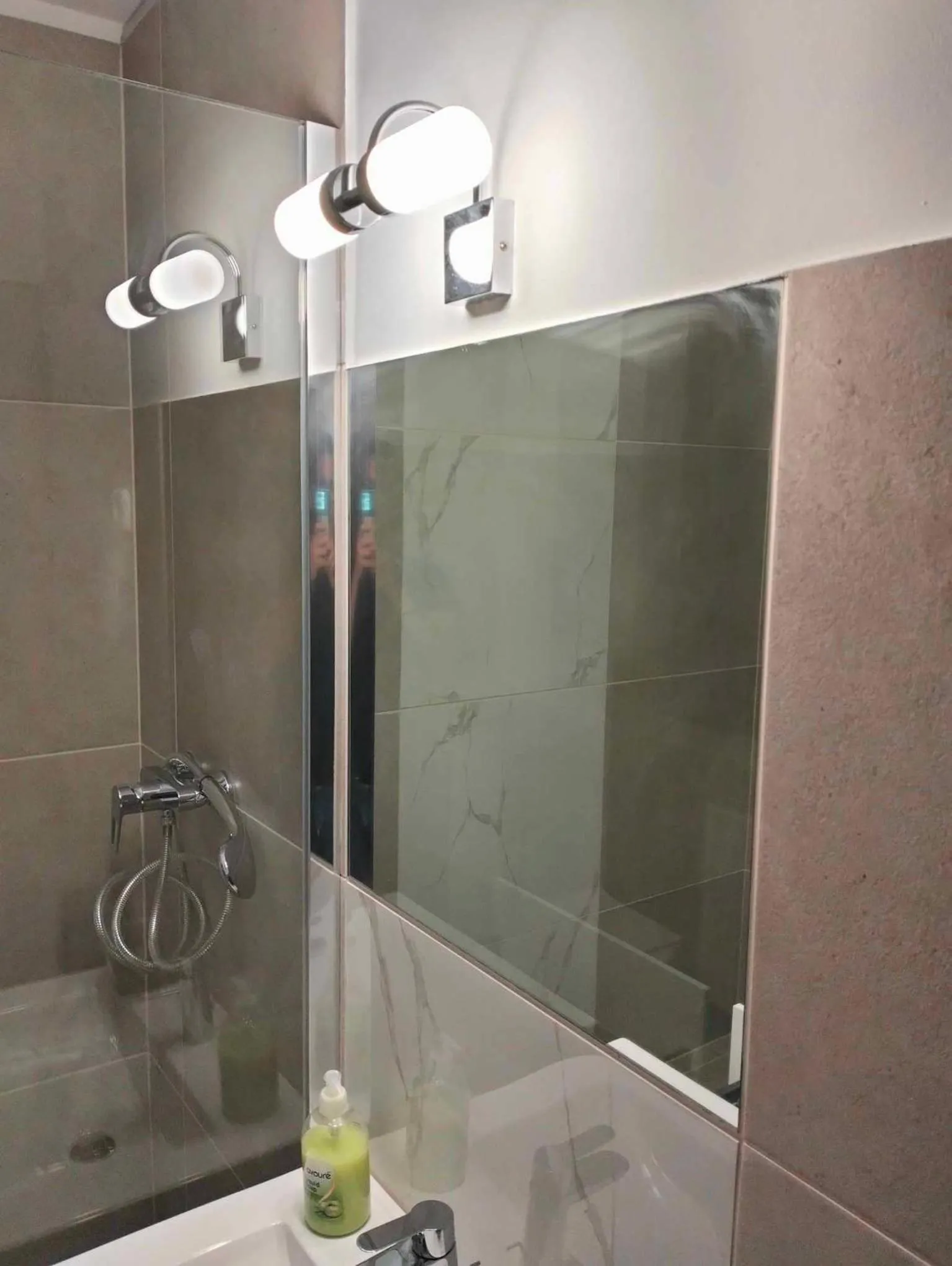 Shower in HELIOS Hotel Apartments