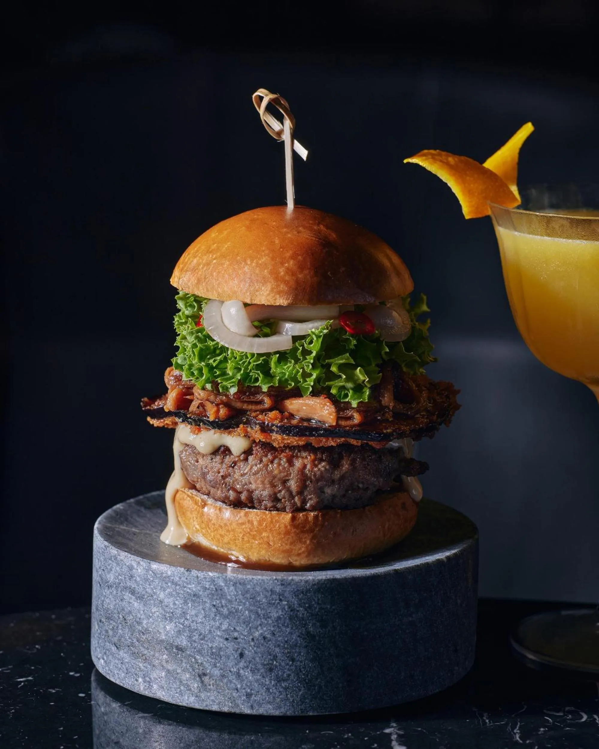 Lounge or bar in The David Kempinski Tel Aviv