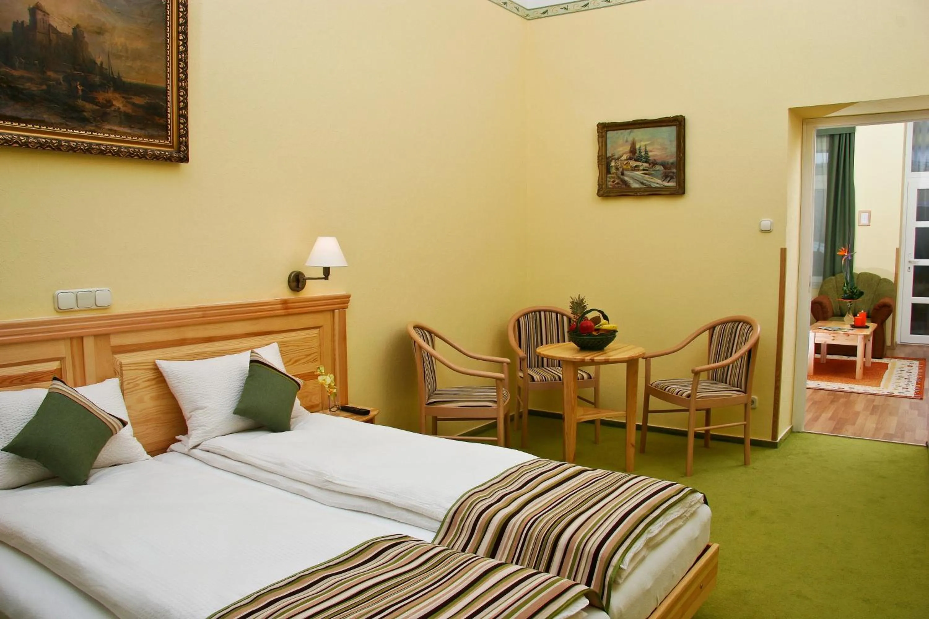 Photo of the whole room, Bed in Hotel Manzard Panzio