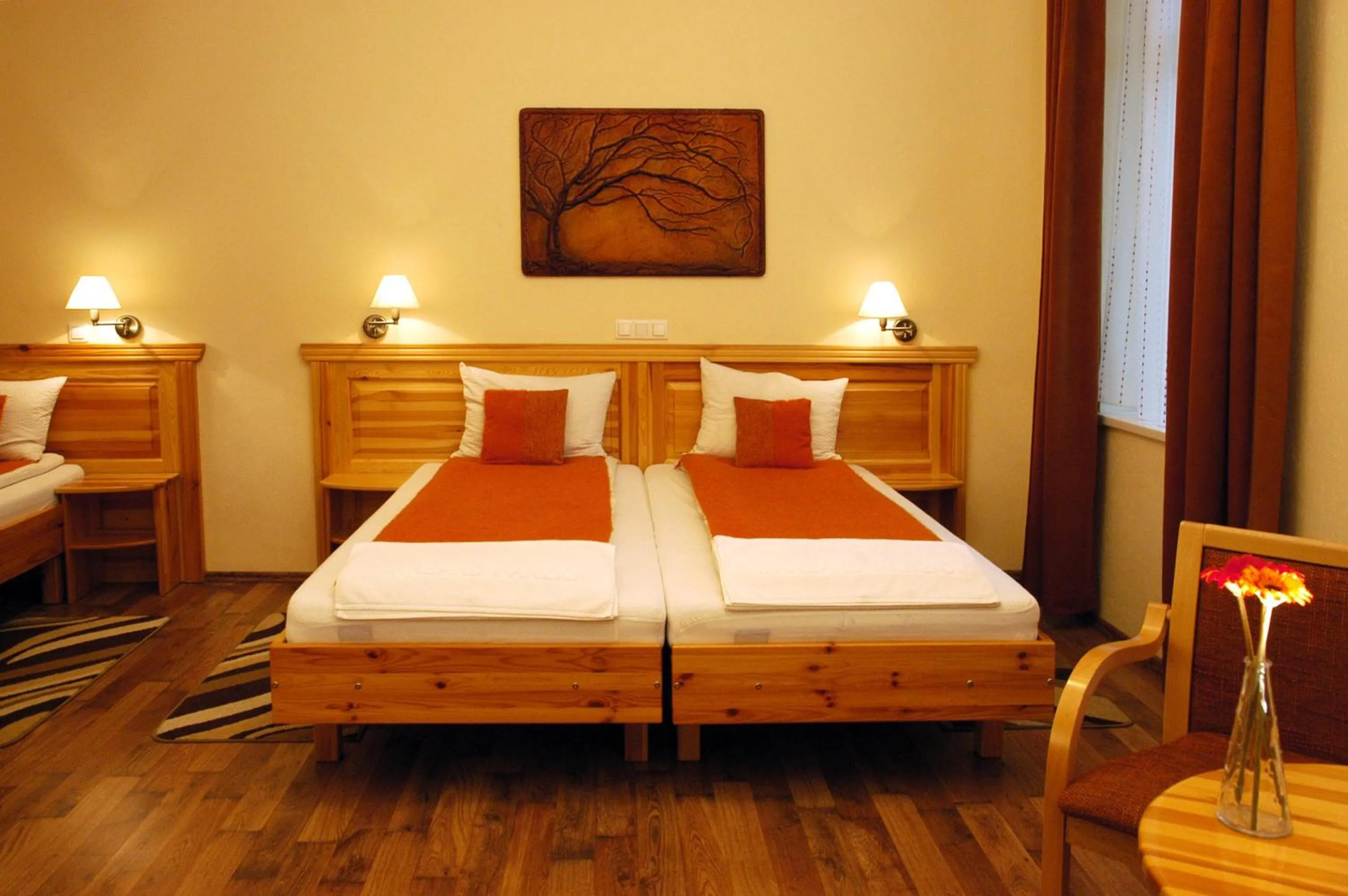 Photo of the whole room, Bed in Hotel Manzard Panzio