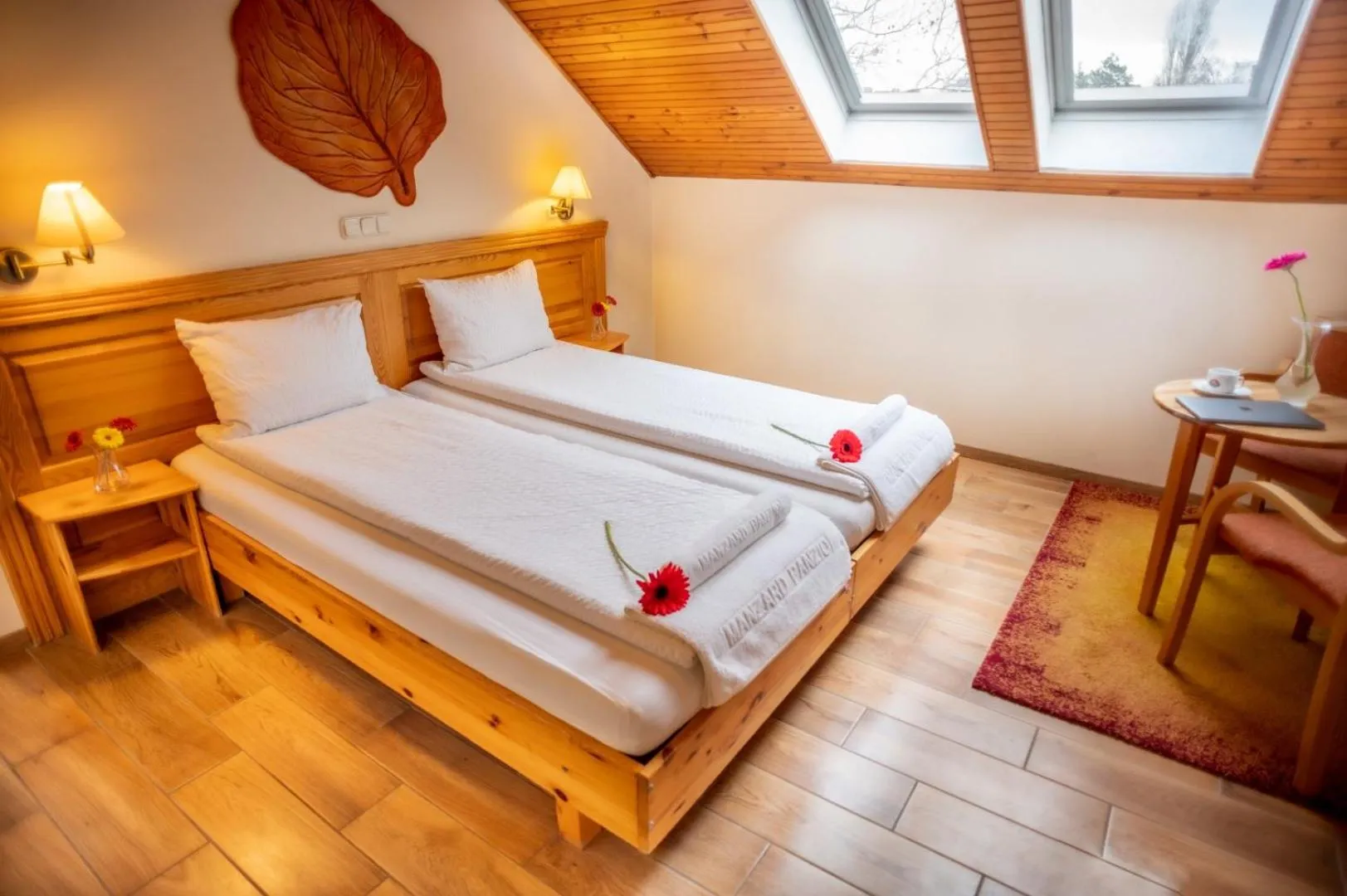 Bed in Hotel Manzard Panzio