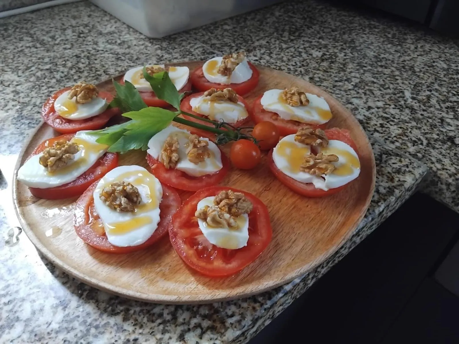 Breakfast in Golden Mirror