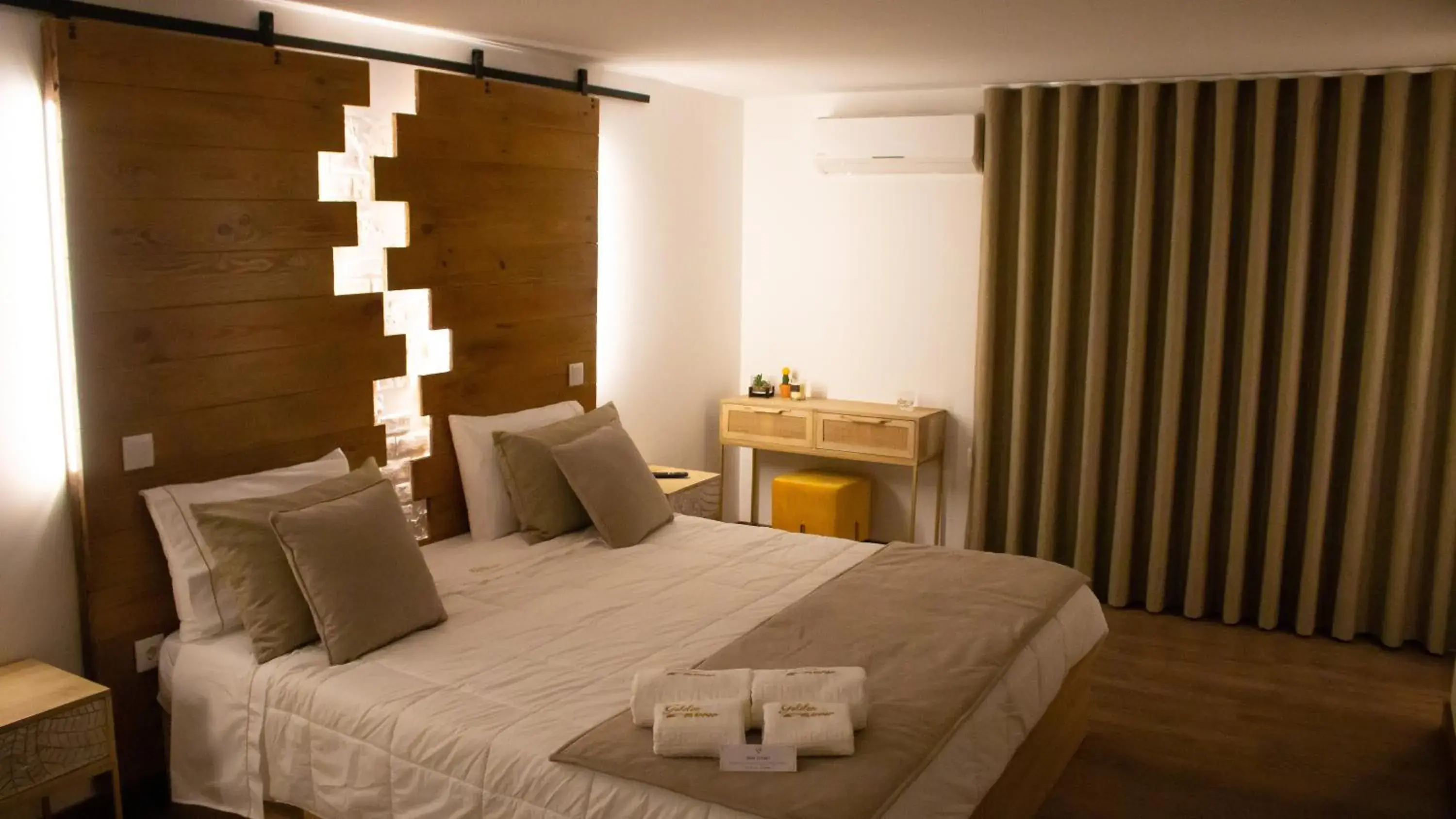 Twin Room with Terrace in Golden Mirror Twin Room with Terrace in Golden Mirror