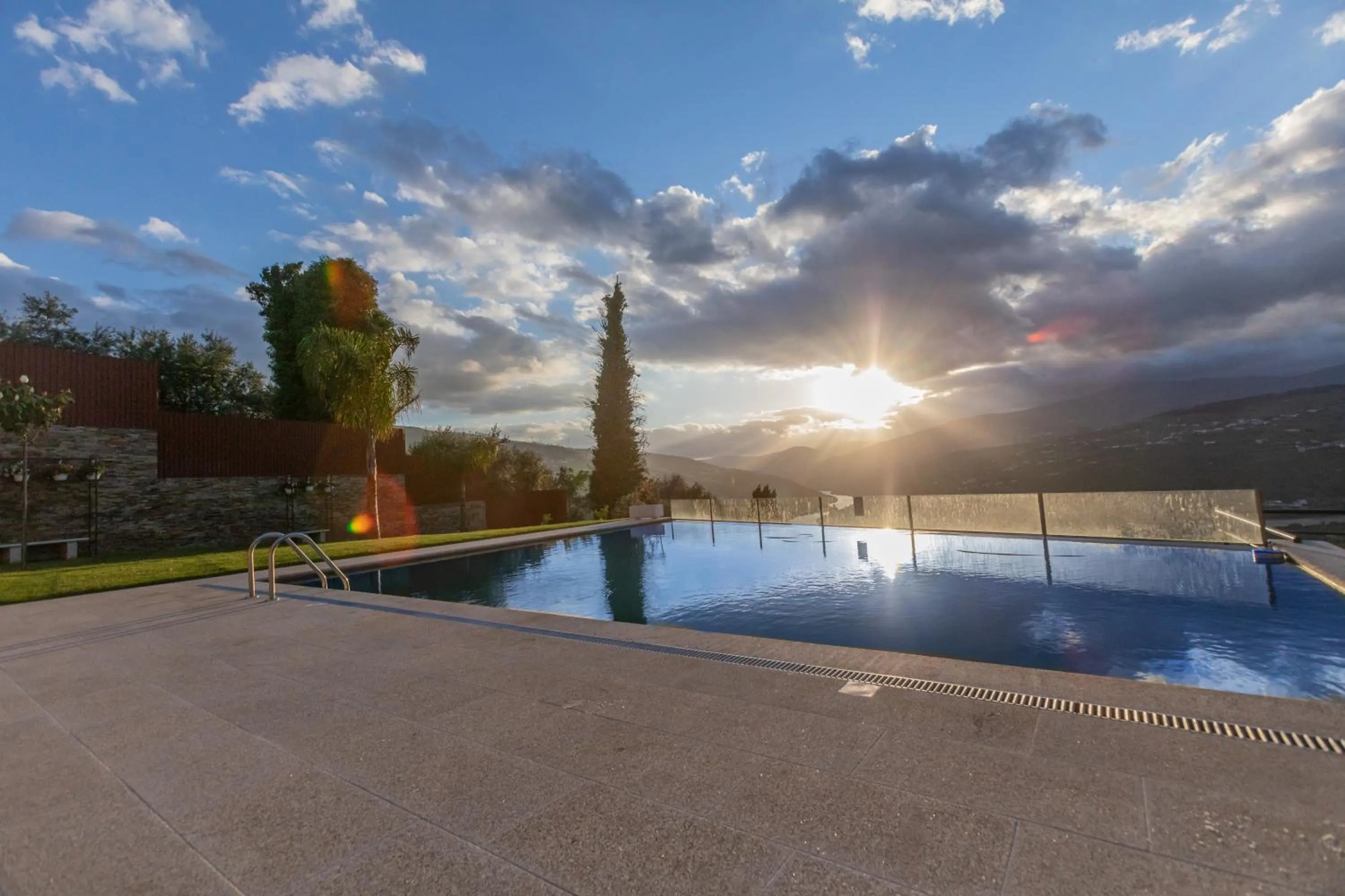 Swimming pool in Golden Mirror