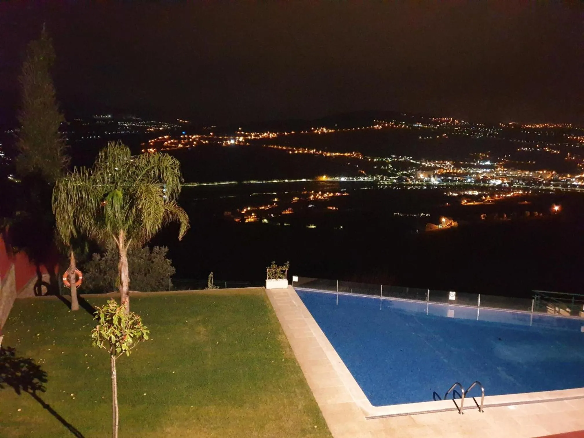 Property building in Golden Mirror