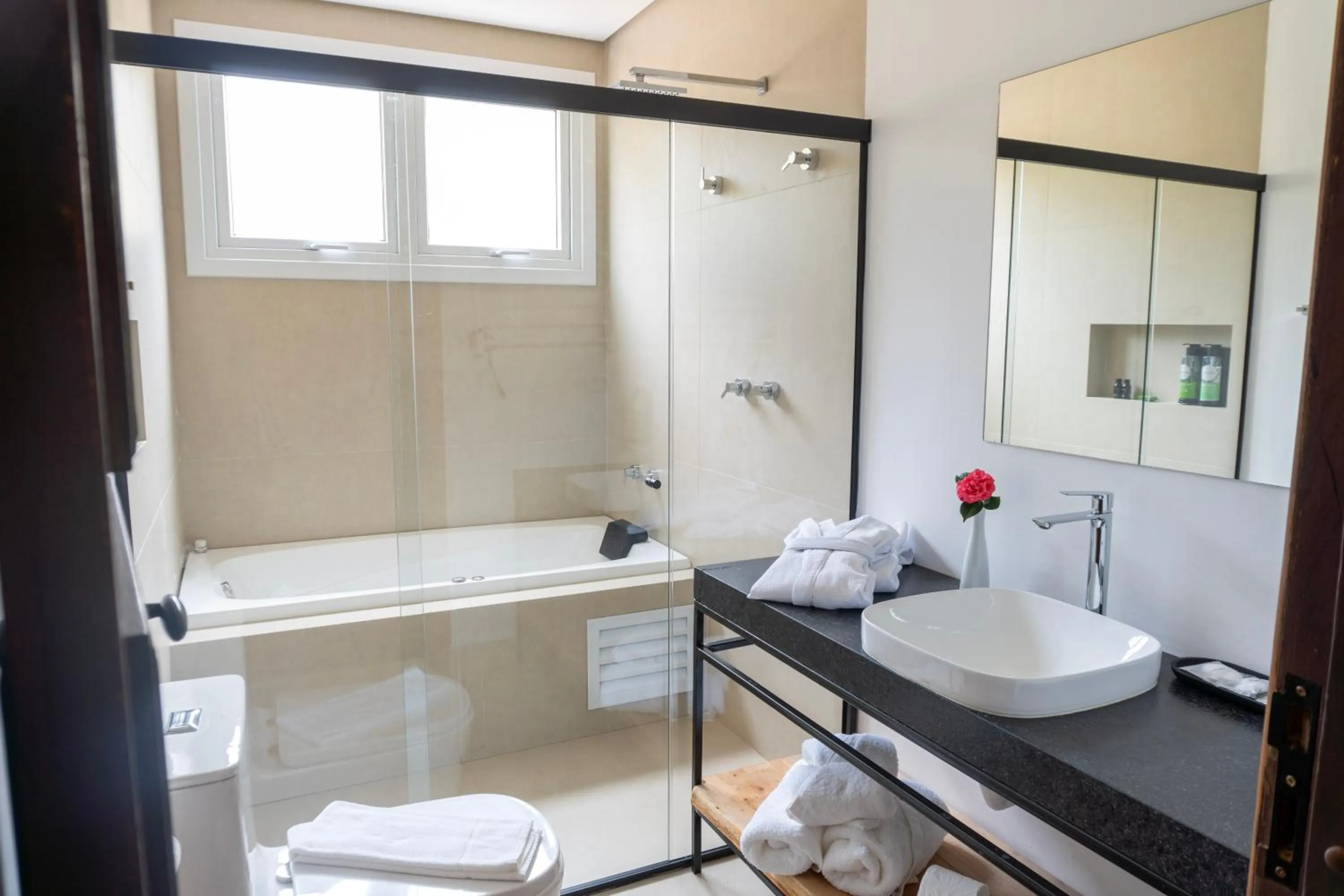 Bathroom in Pousada Boutique Figueira da Serra